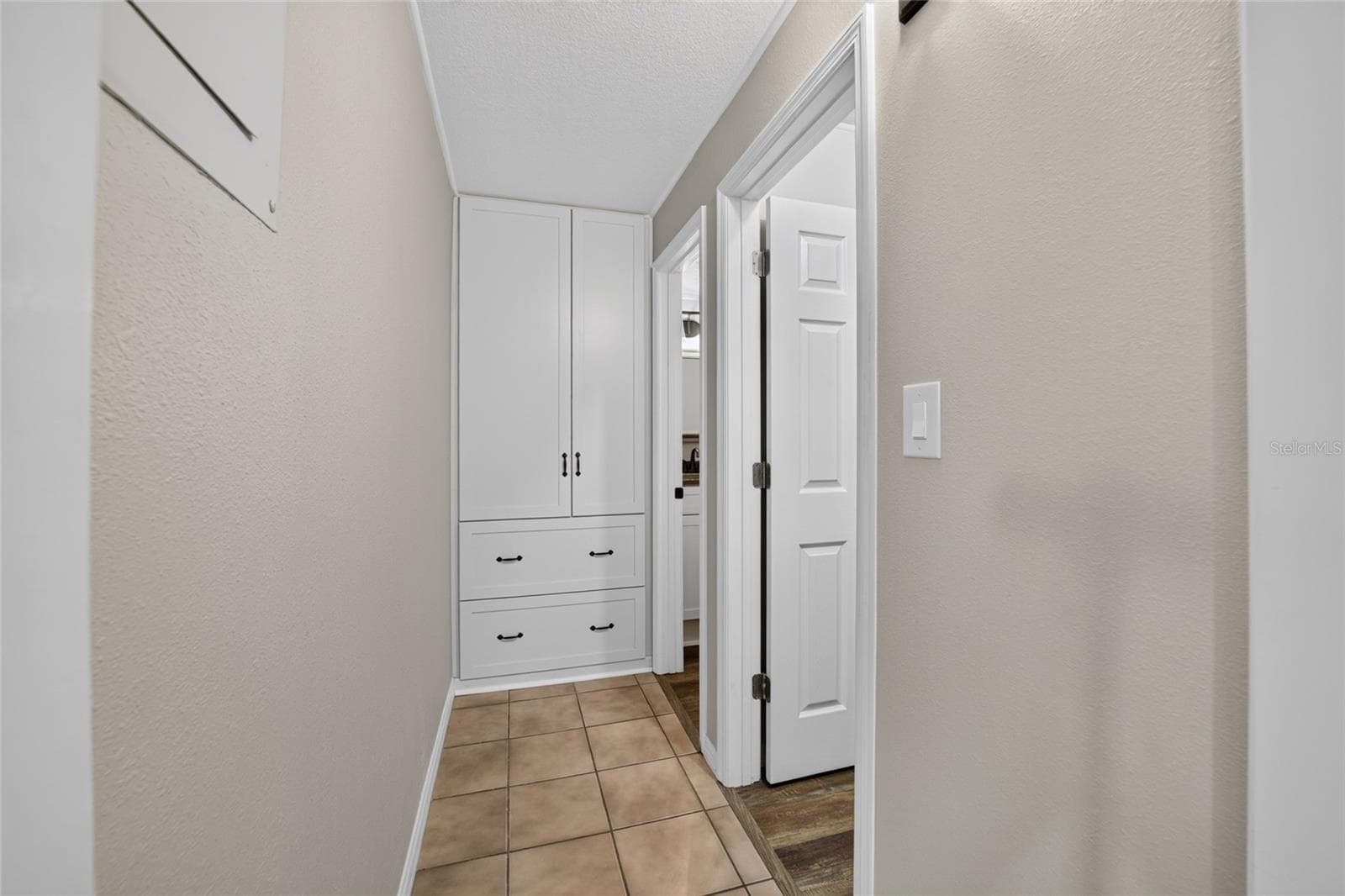 Condominium at 2437 NE 6TH ST #10, OCALA, photo 26 of 32
