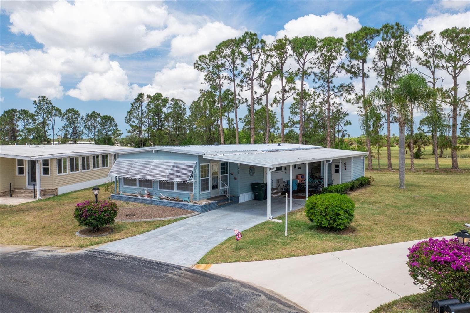 Manufactured Home at 412 VIVAR, NORTH PORT, photo 2 of 47