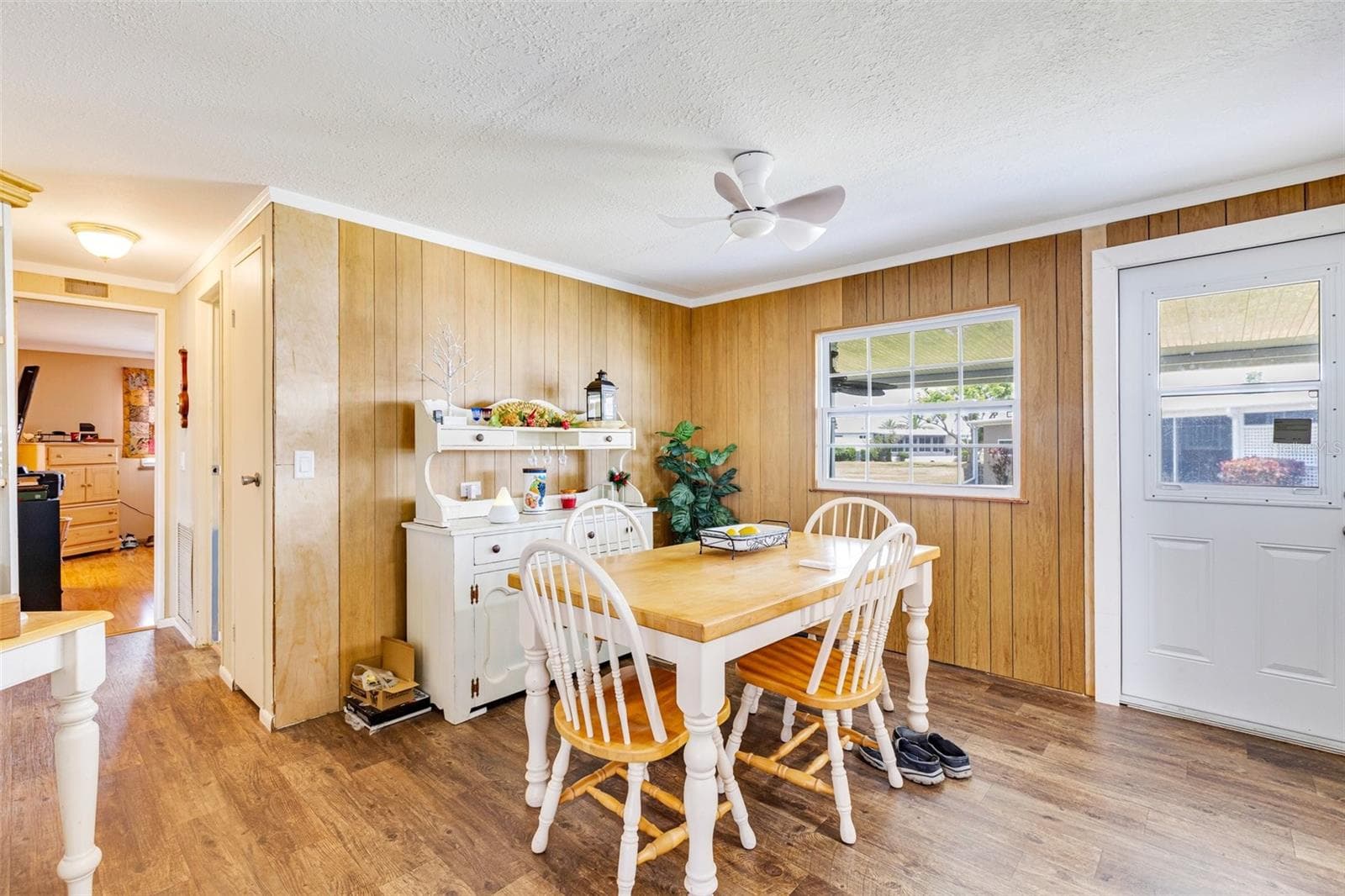 Manufactured Home at 412 VIVAR, NORTH PORT, photo 8 of 47