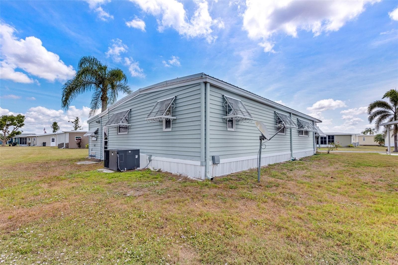 Manufactured Home at 412 VIVAR, NORTH PORT, photo 28 of 47