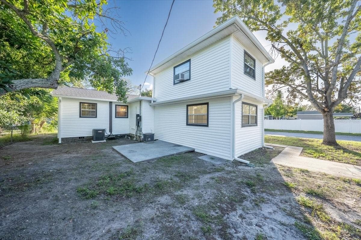 Single Family Residence at 6295 3RD AVE S, ST PETERSBURG, photo 2 of 36