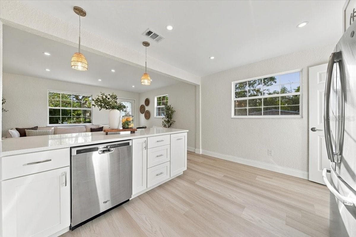 Single Family Residence at 6295 3RD AVE S, ST PETERSBURG, photo 19 of 36