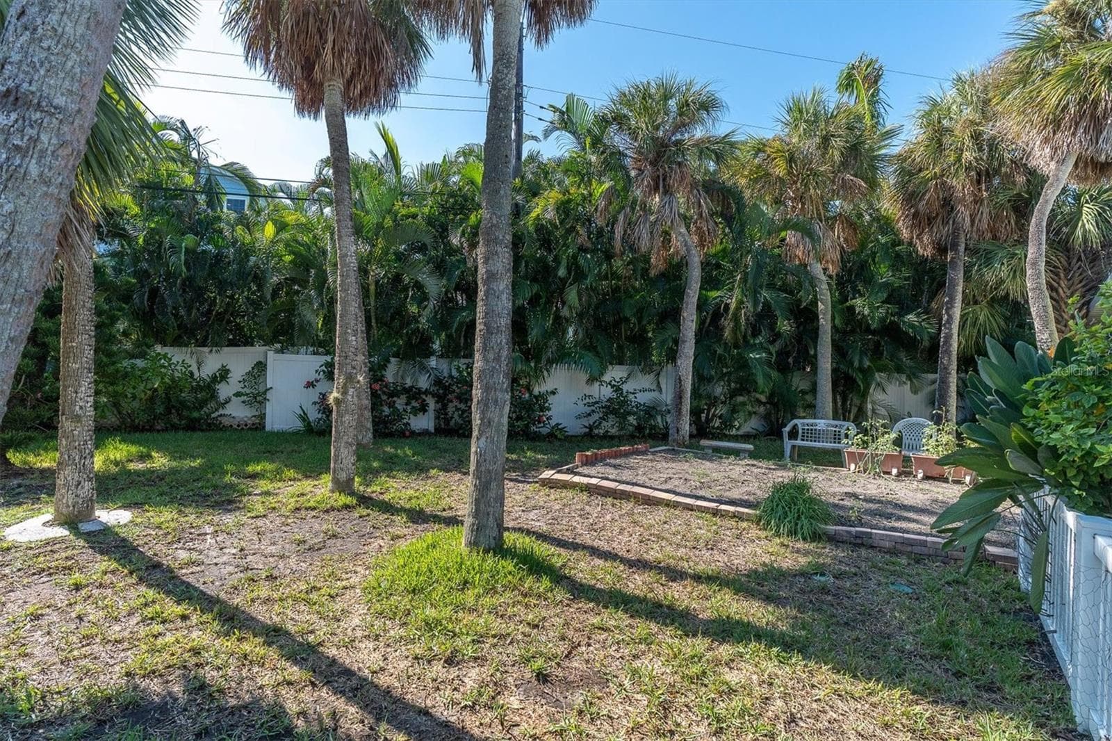 Single Family Residence at 7106 PALM DR, HOLMES BEACH, photo 53 of 61