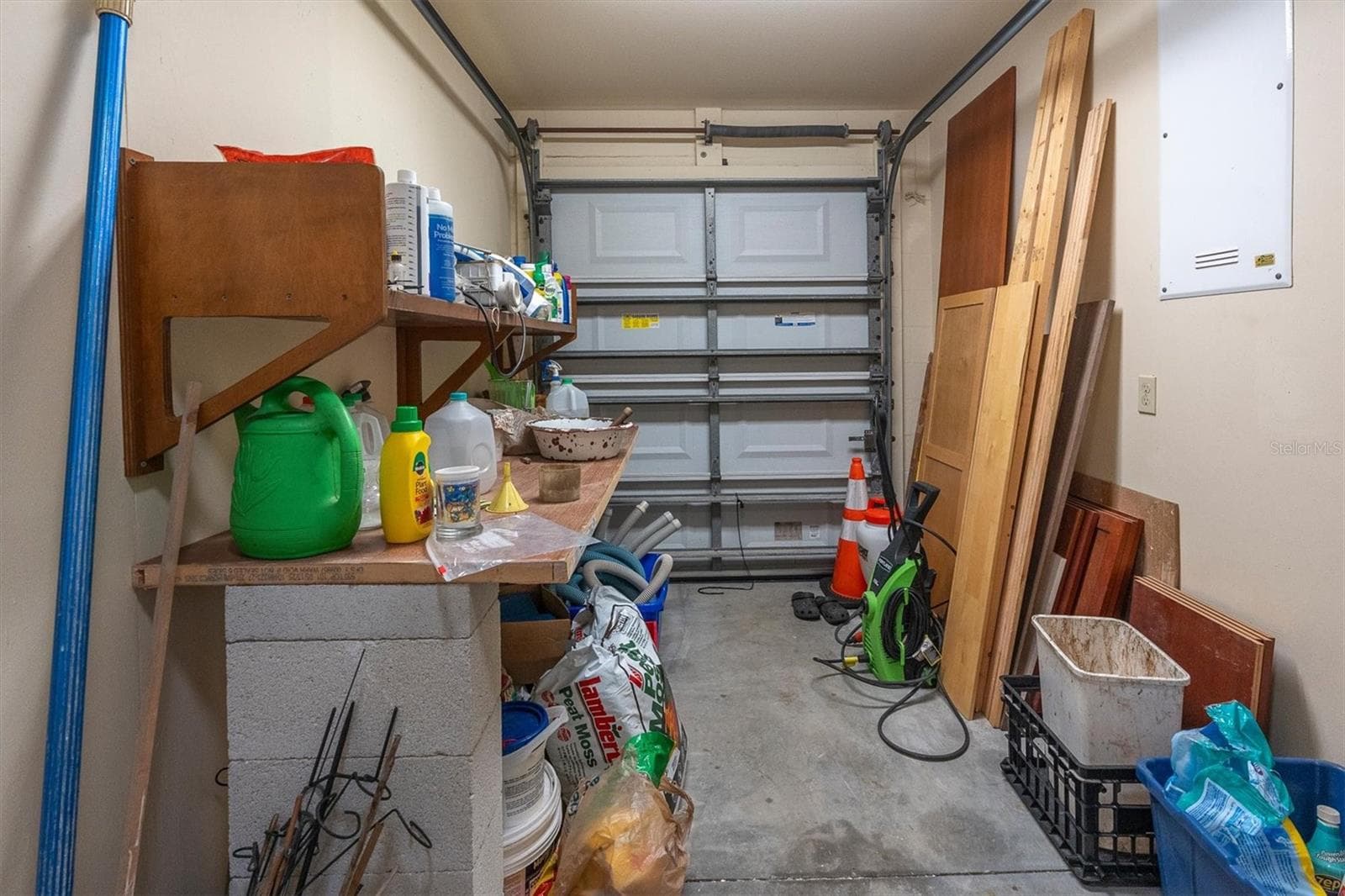Golf cart garage - 7106 PALM DR, HOLMES BEACH