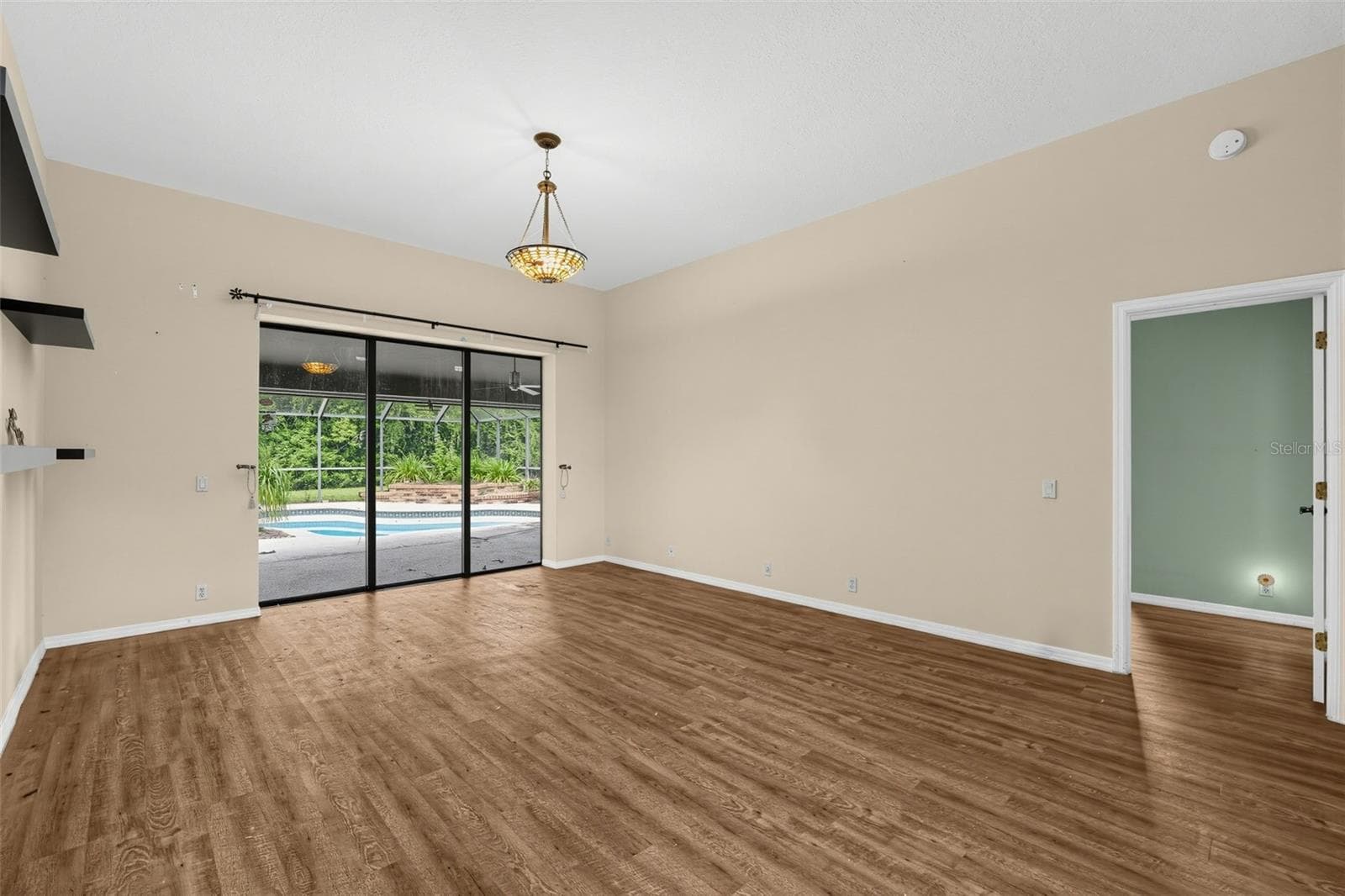 Single Family Residence at 4327 INWOOD LANDING DR, ORLANDO, photo 5 of 24