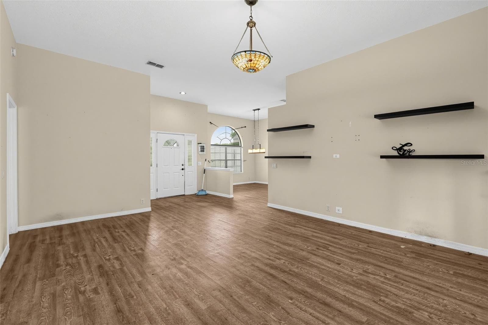 Single Family Residence at 4327 INWOOD LANDING DR, ORLANDO, photo 6 of 24