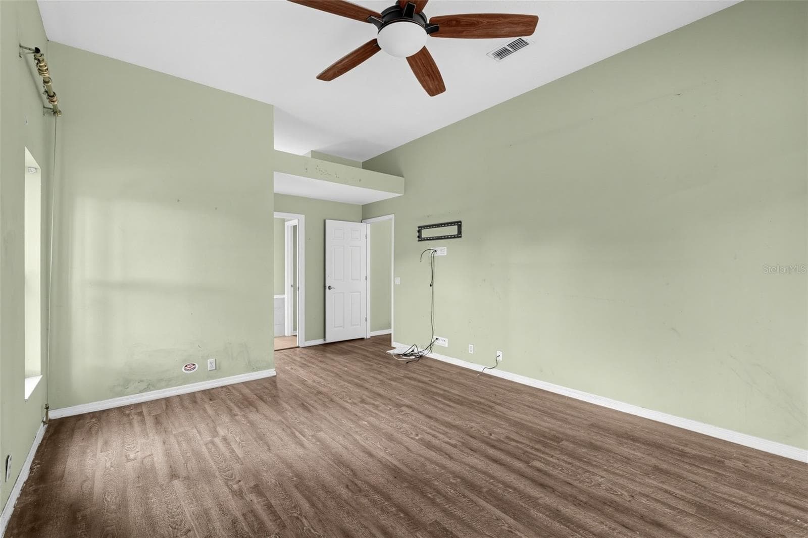 Single Family Residence at 4327 INWOOD LANDING DR, ORLANDO, photo 12 of 24