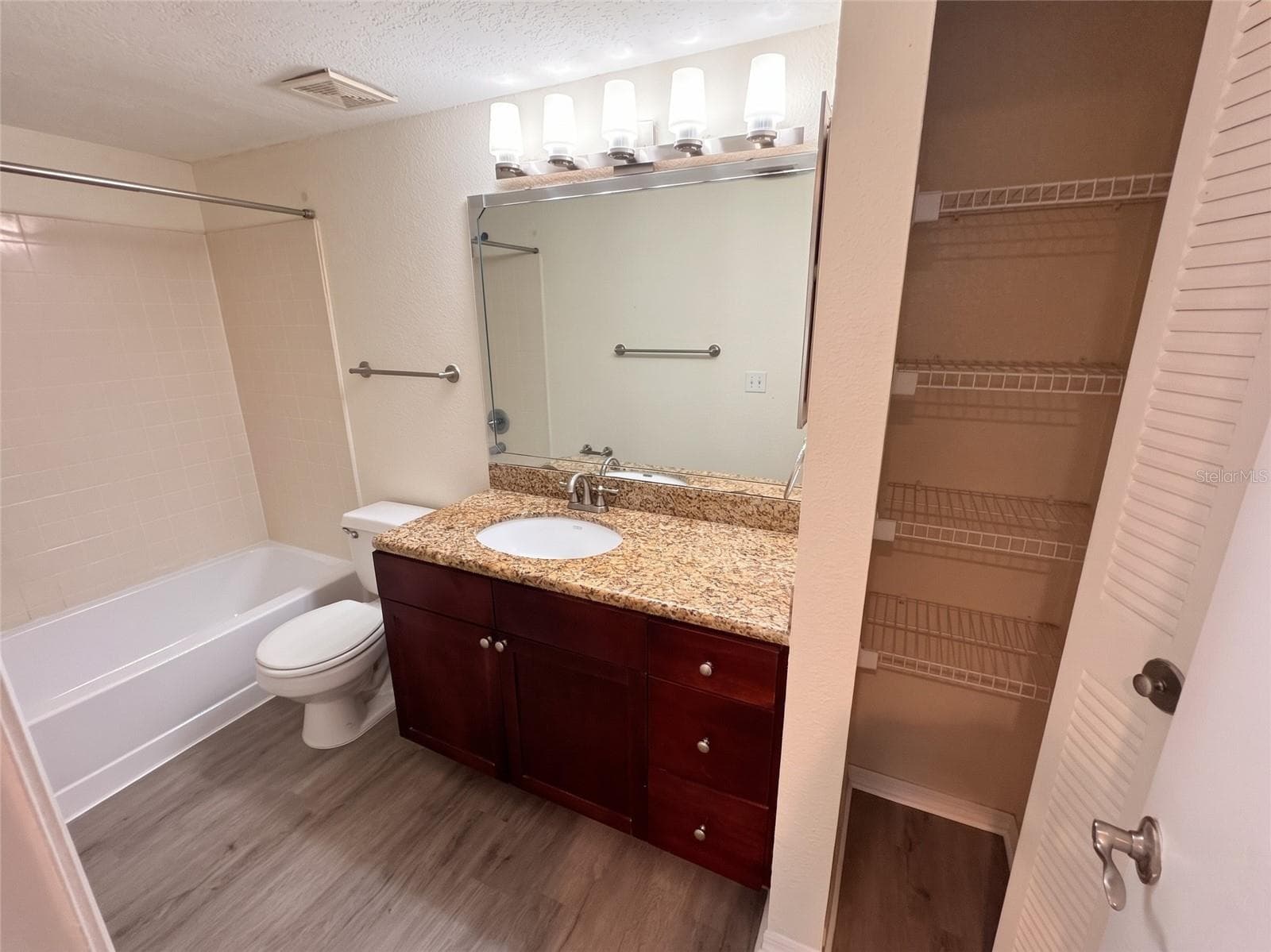Condominium at 5124 CONROY RD #33, ORLANDO, photo 39 of 56