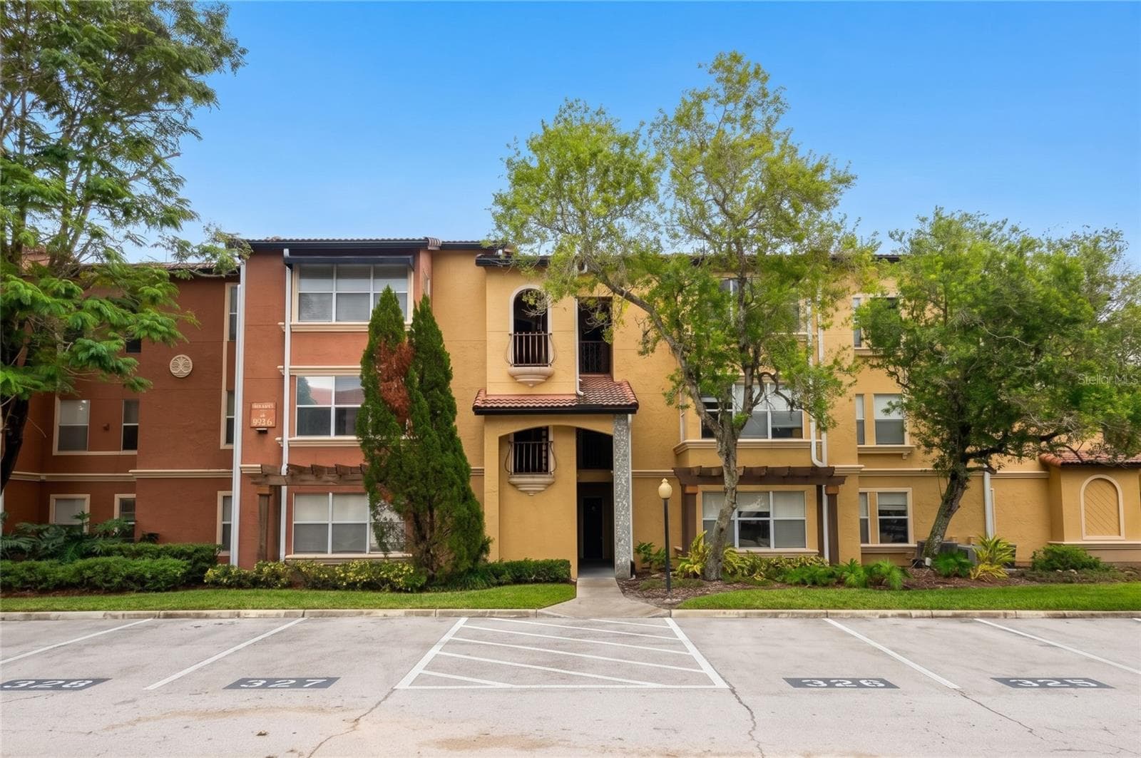Condominium at 5124 CONROY RD #33, ORLANDO, photo 45 of 56