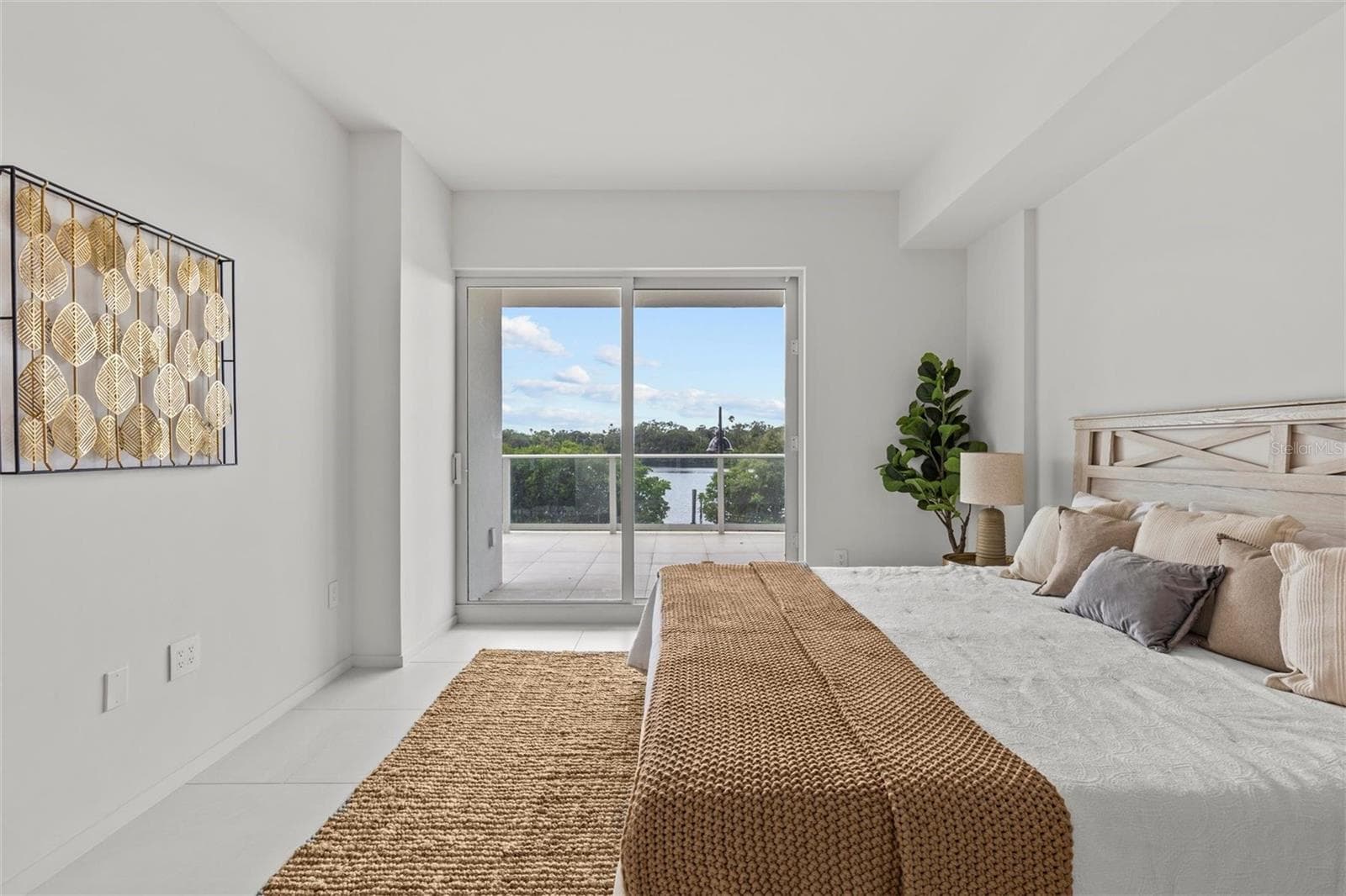 master bedroom - 1020 SUNSET POINT RD #112, CLEARWATER