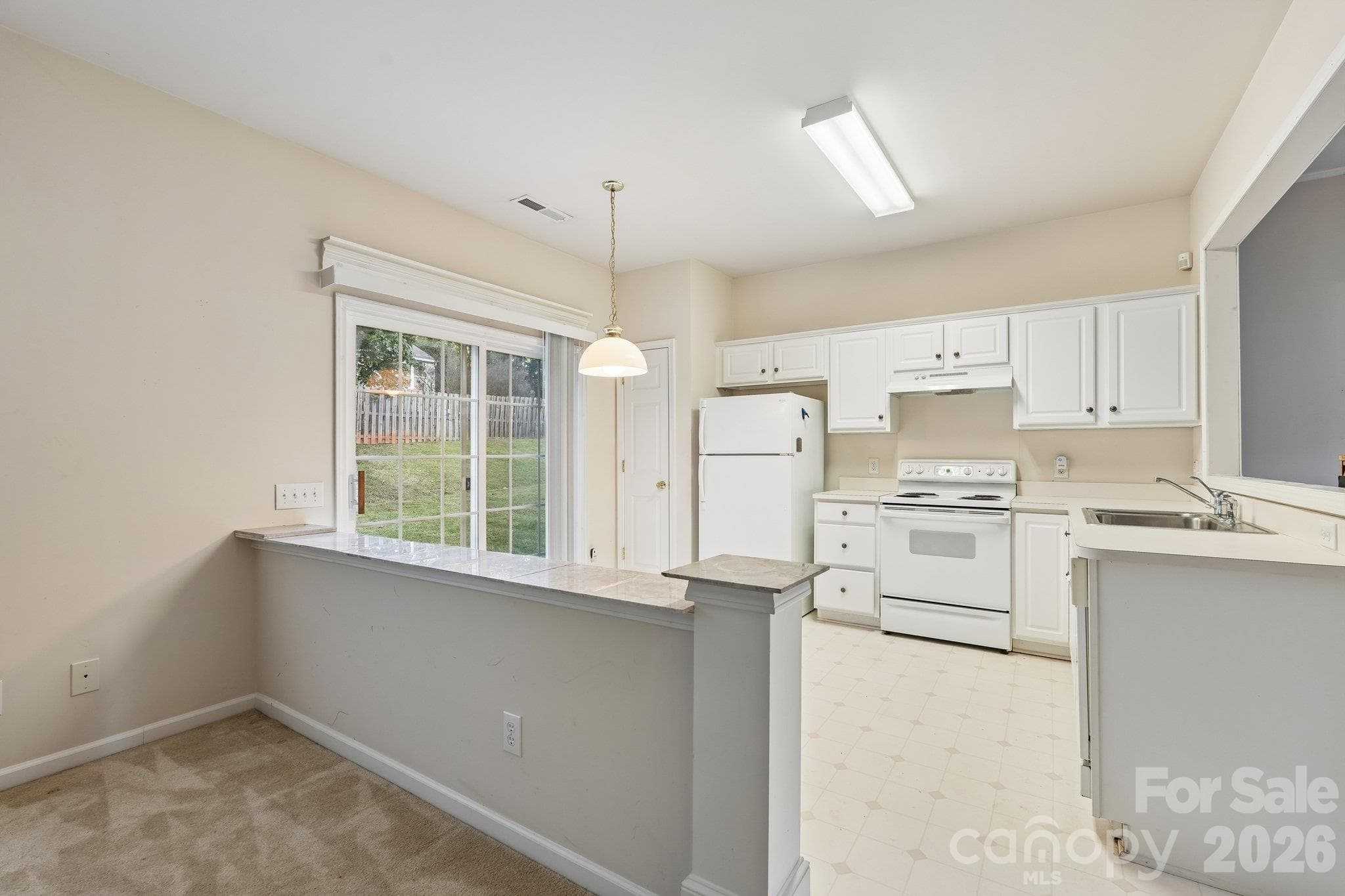 Single Family Residence at 1217 Stourbridge Lion Drive, Charlotte, photo 14 of 38