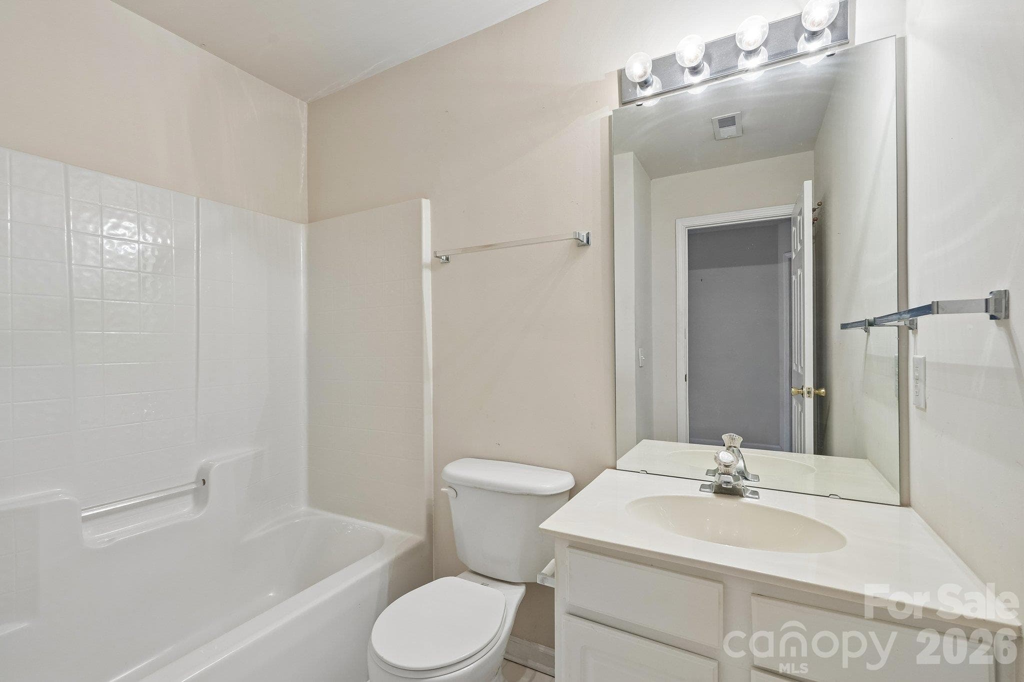 Single Family Residence at 1217 Stourbridge Lion Drive, Charlotte, photo 20 of 38