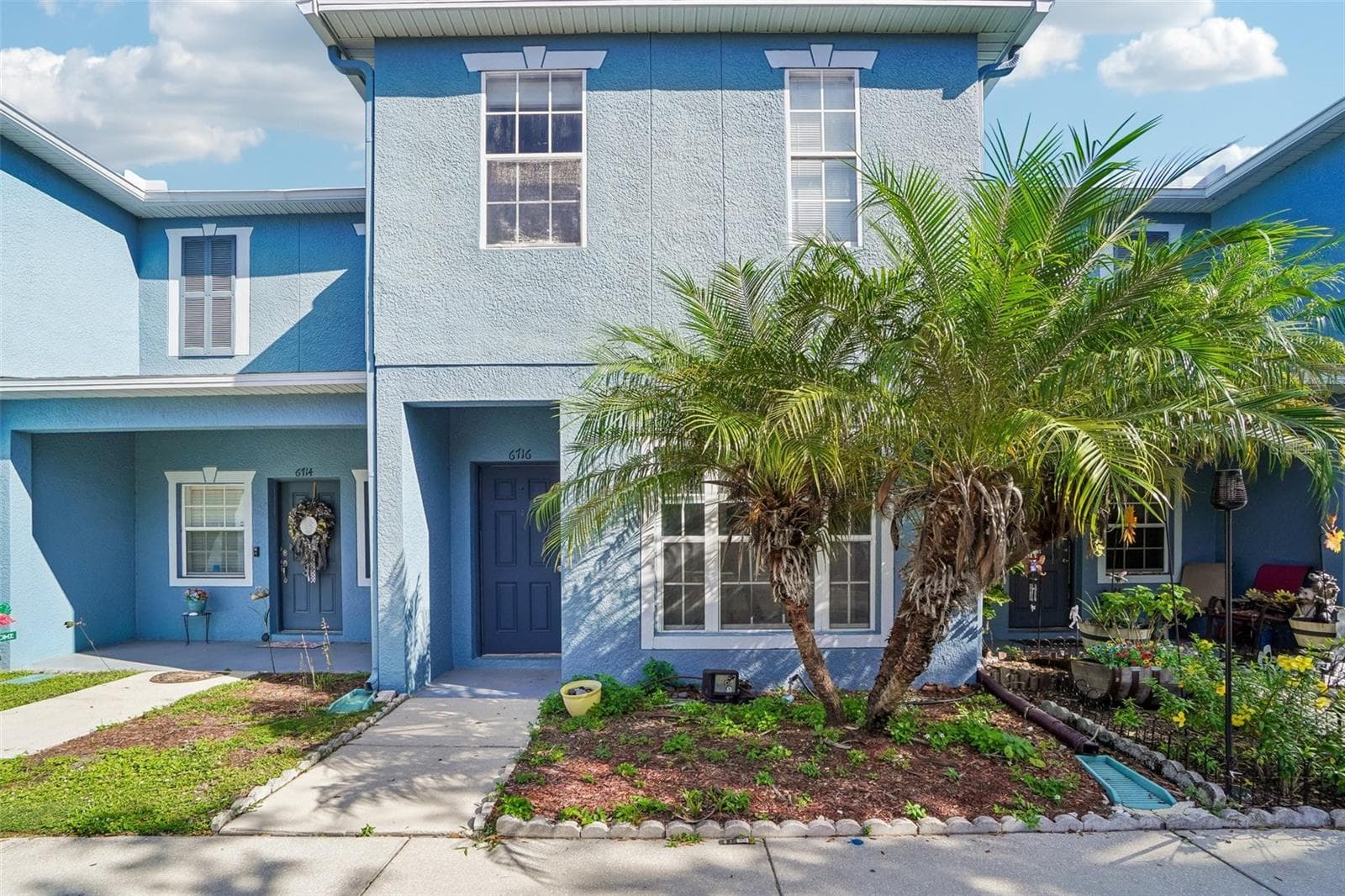 Townhouse at 6716 LAKE CAMDEN WAY, GIBSONTON, photo 2 of 35