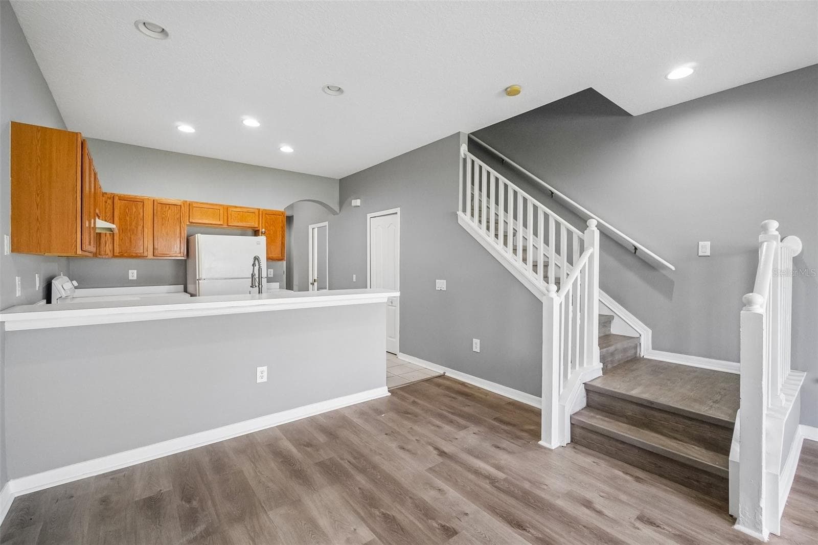Townhouse at 6716 LAKE CAMDEN WAY, GIBSONTON, photo 5 of 35