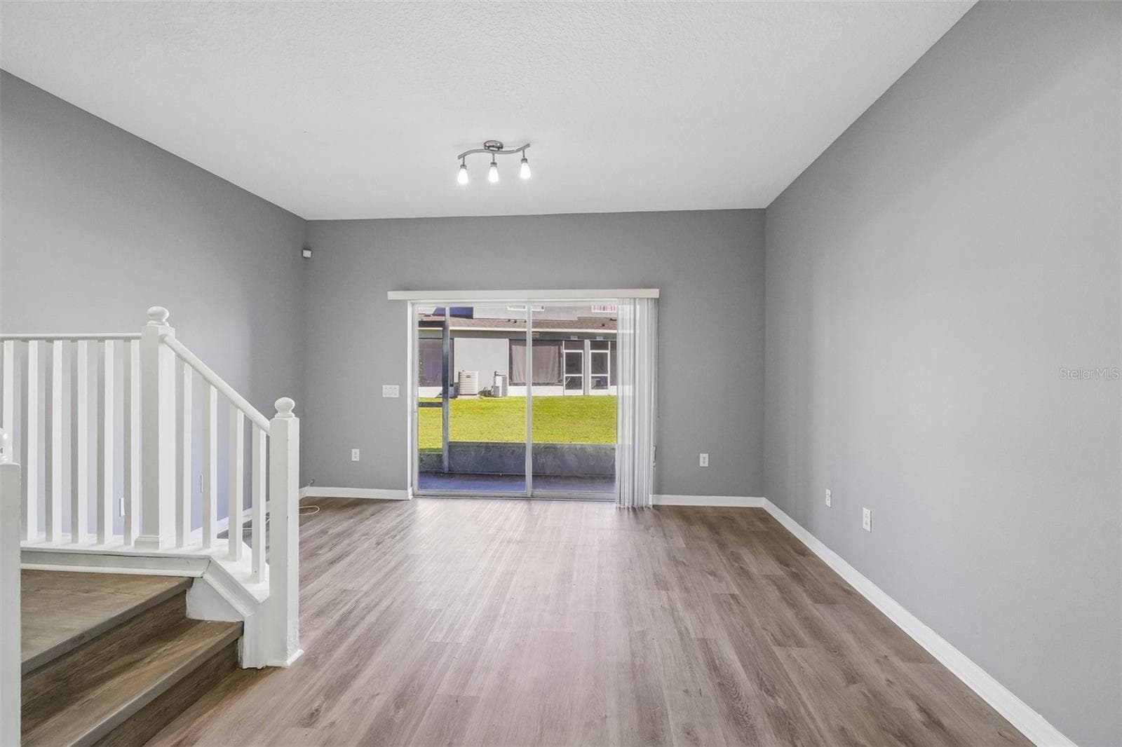Townhouse at 6716 LAKE CAMDEN WAY, GIBSONTON, photo 7 of 35