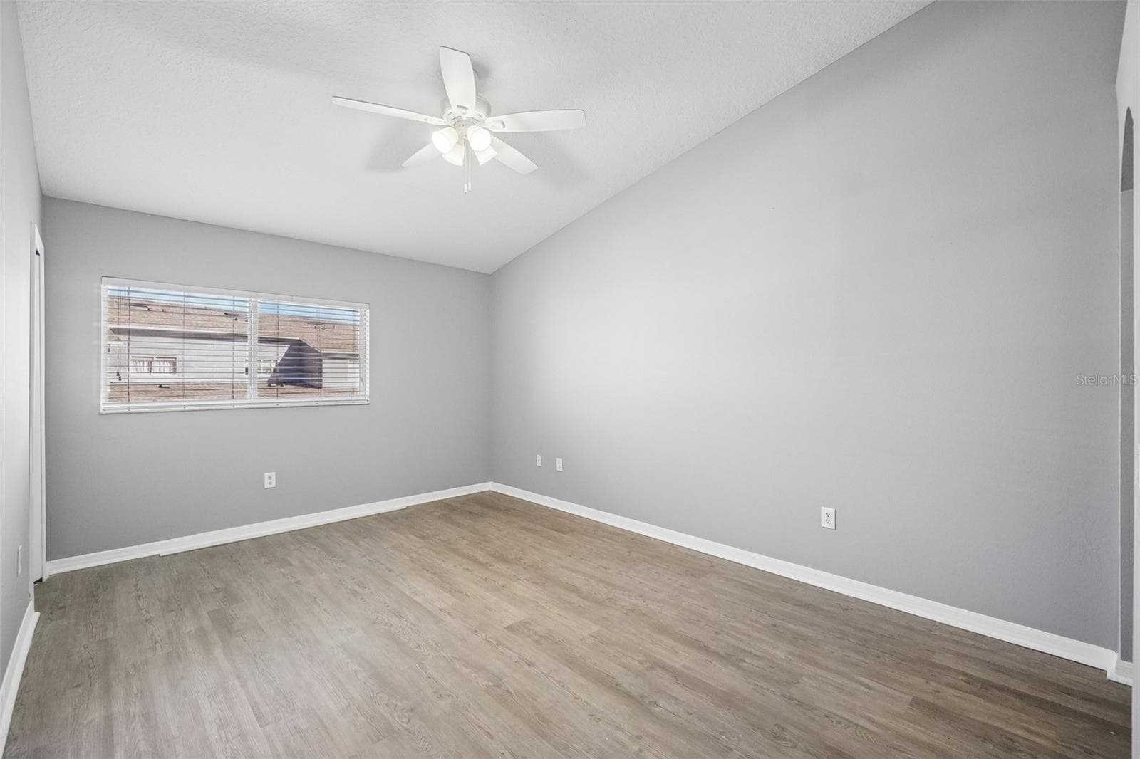 Townhouse at 6716 LAKE CAMDEN WAY, GIBSONTON, photo 20 of 35