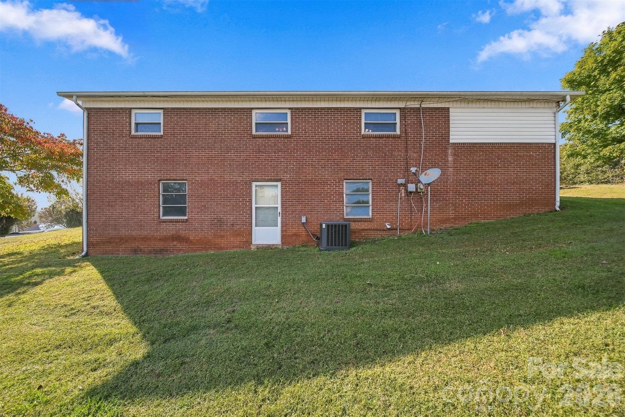 Single Family Residence at 3983 Buff Street, Hickory, photo 24 of 36