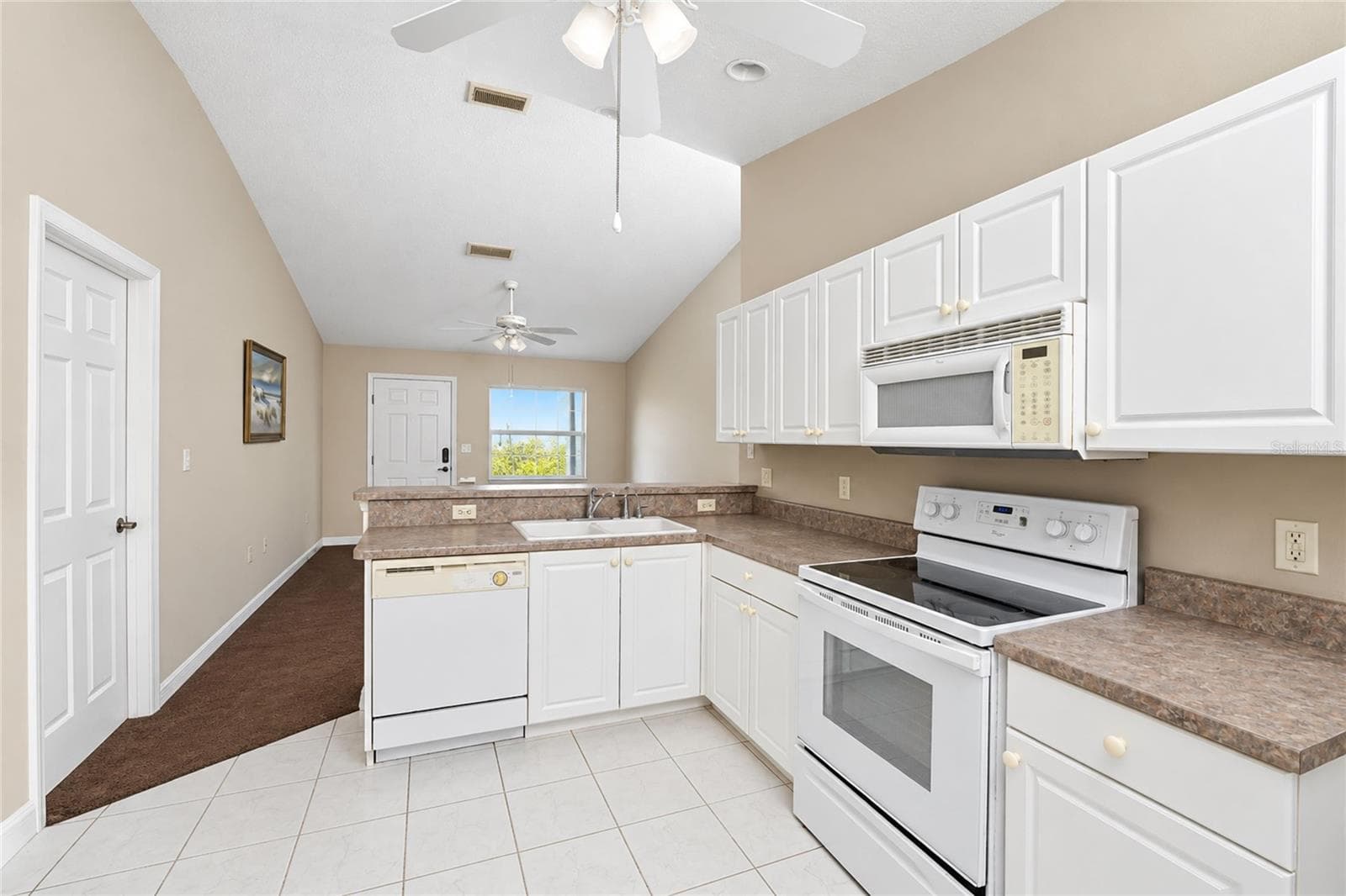 Single Family Residence at 861 POINCIANA RD, VENICE, photo 12 of 29