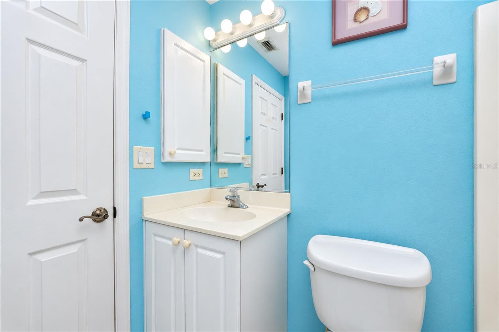 Single Family Residence at 861 POINCIANA RD, VENICE, photo 18 of 29