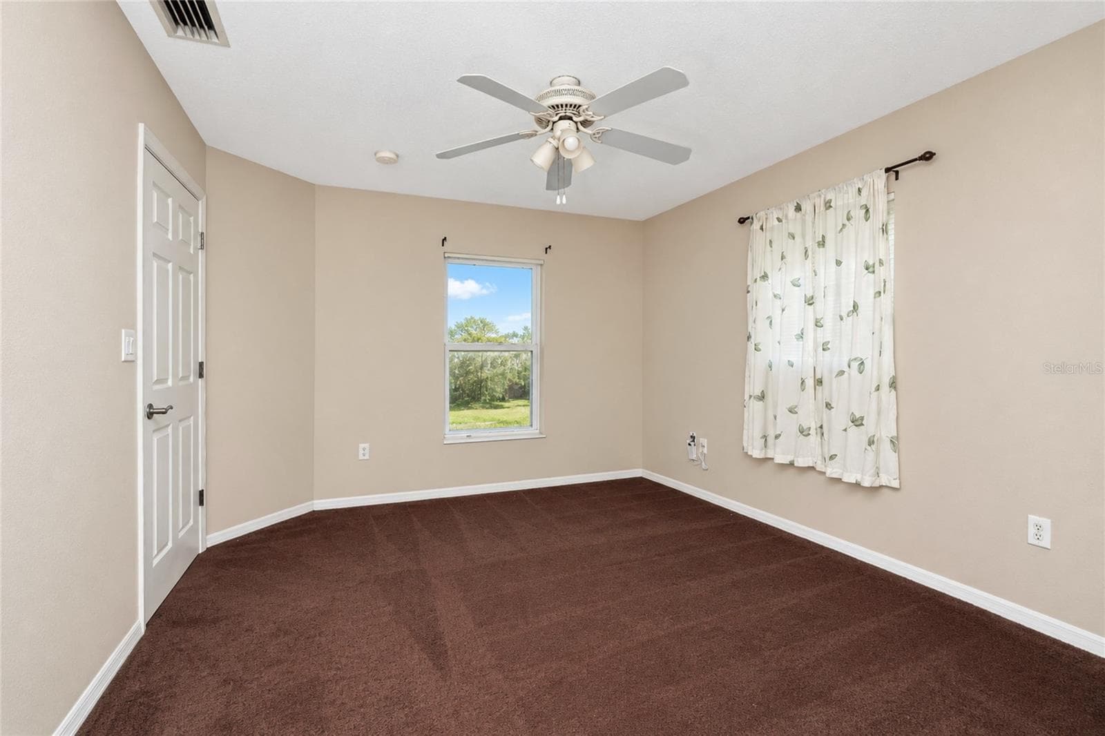 Single Family Residence at 861 POINCIANA RD, VENICE, photo 20 of 29