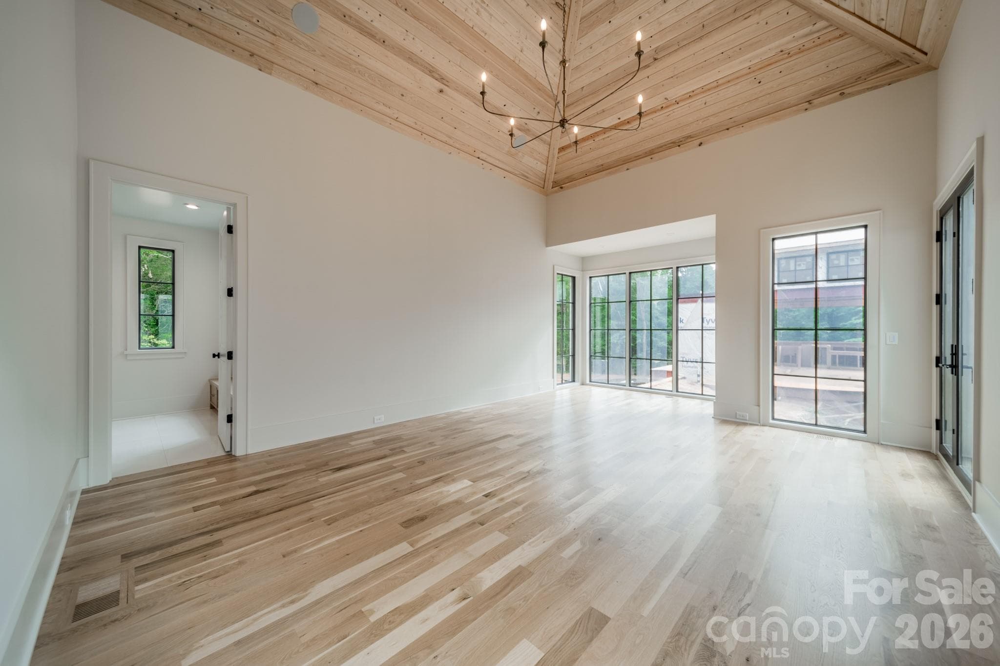 Single Family Residence at 6639 Joli Cheval Lane, Mint Hill, photo 12 of 20