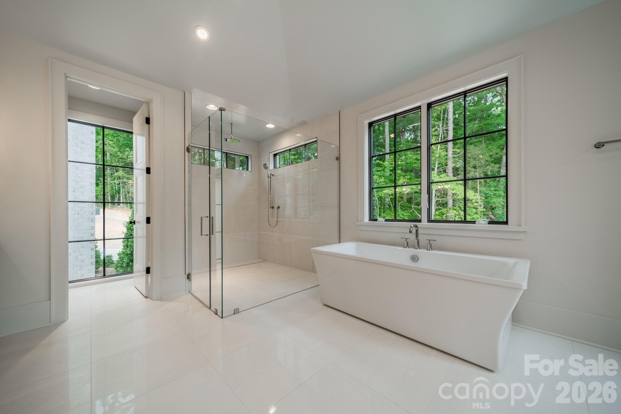Single Family Residence at 6639 Joli Cheval Lane, Mint Hill, photo 13 of 20