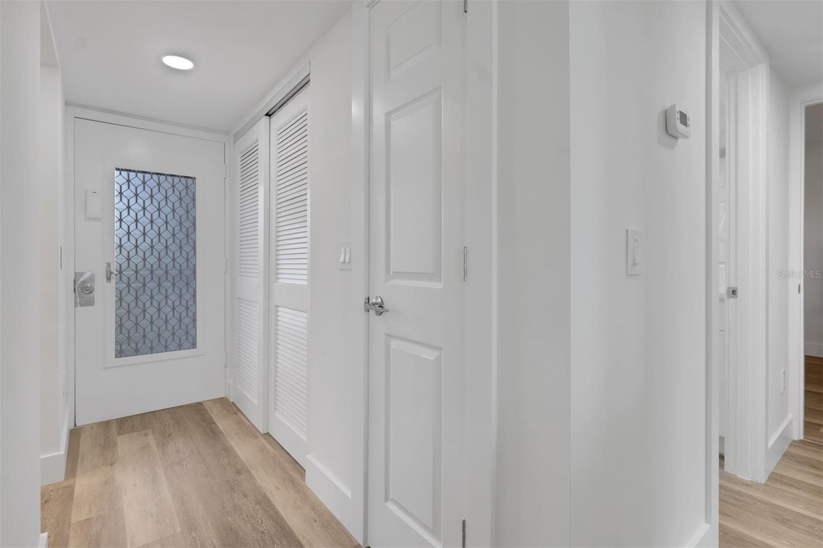 Entry hall - 1740 PINE VALLEY DR #213, FORT MYERS