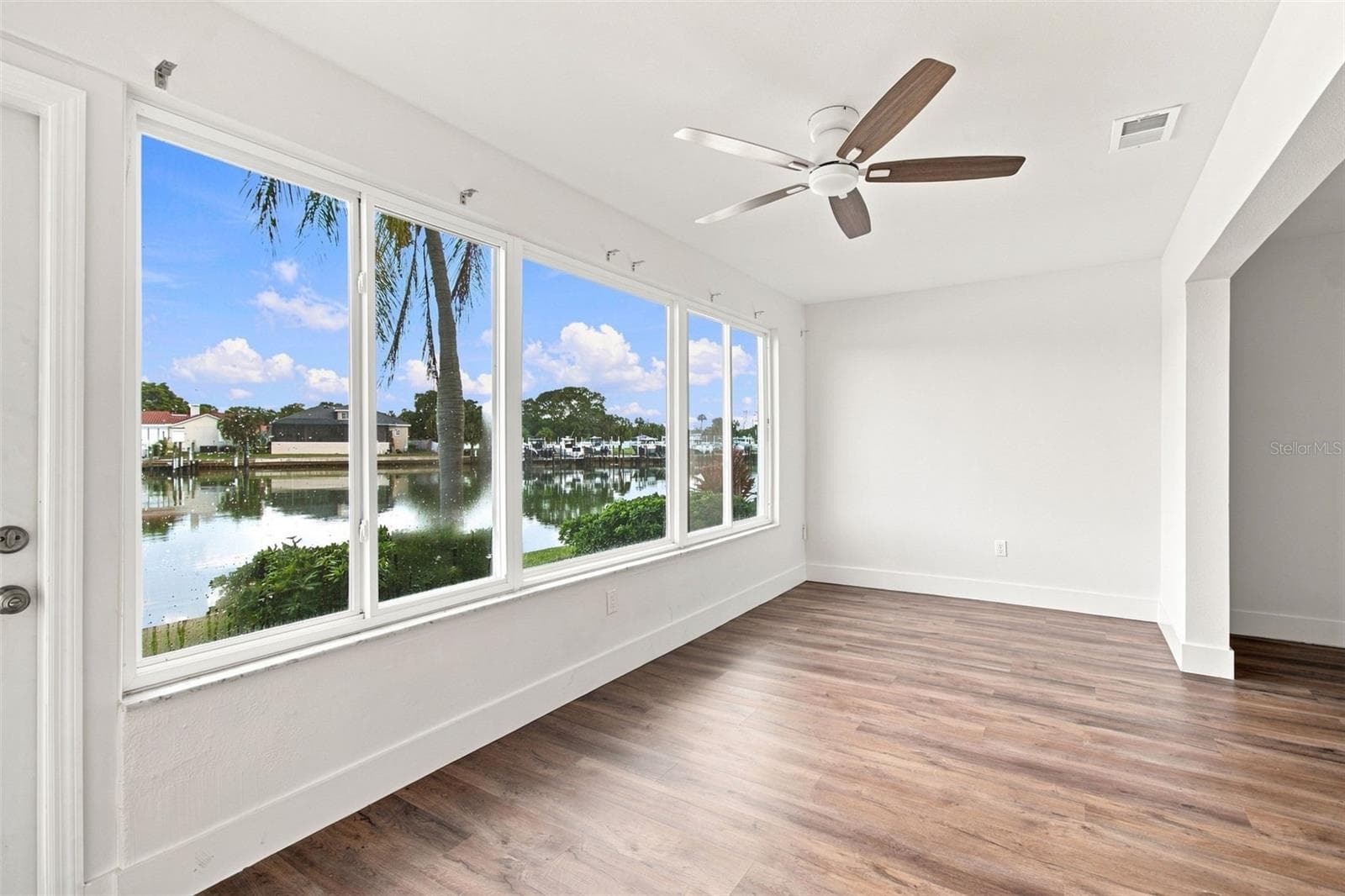 Florida Room - 5955 30TH AVE S #111, GULFPORT