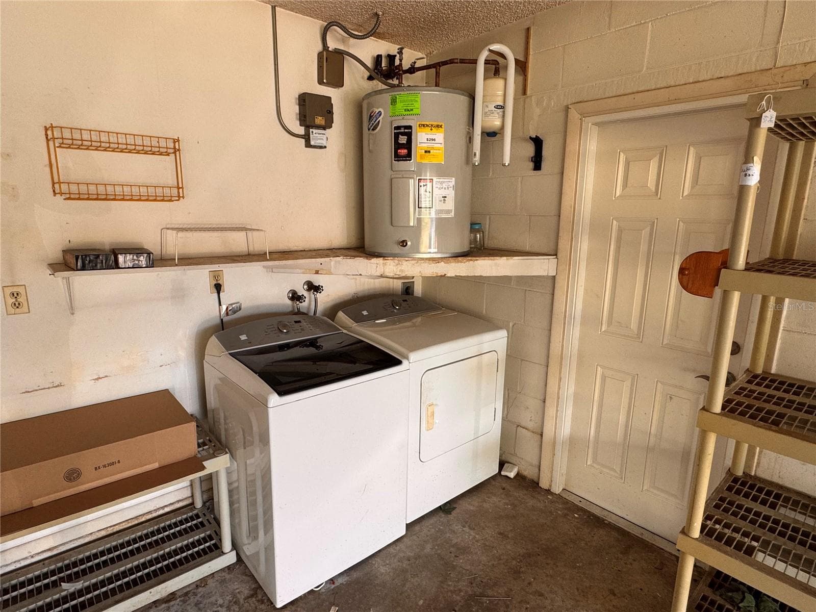 Laundry - 6252 105TH TER N, PINELLAS PARK