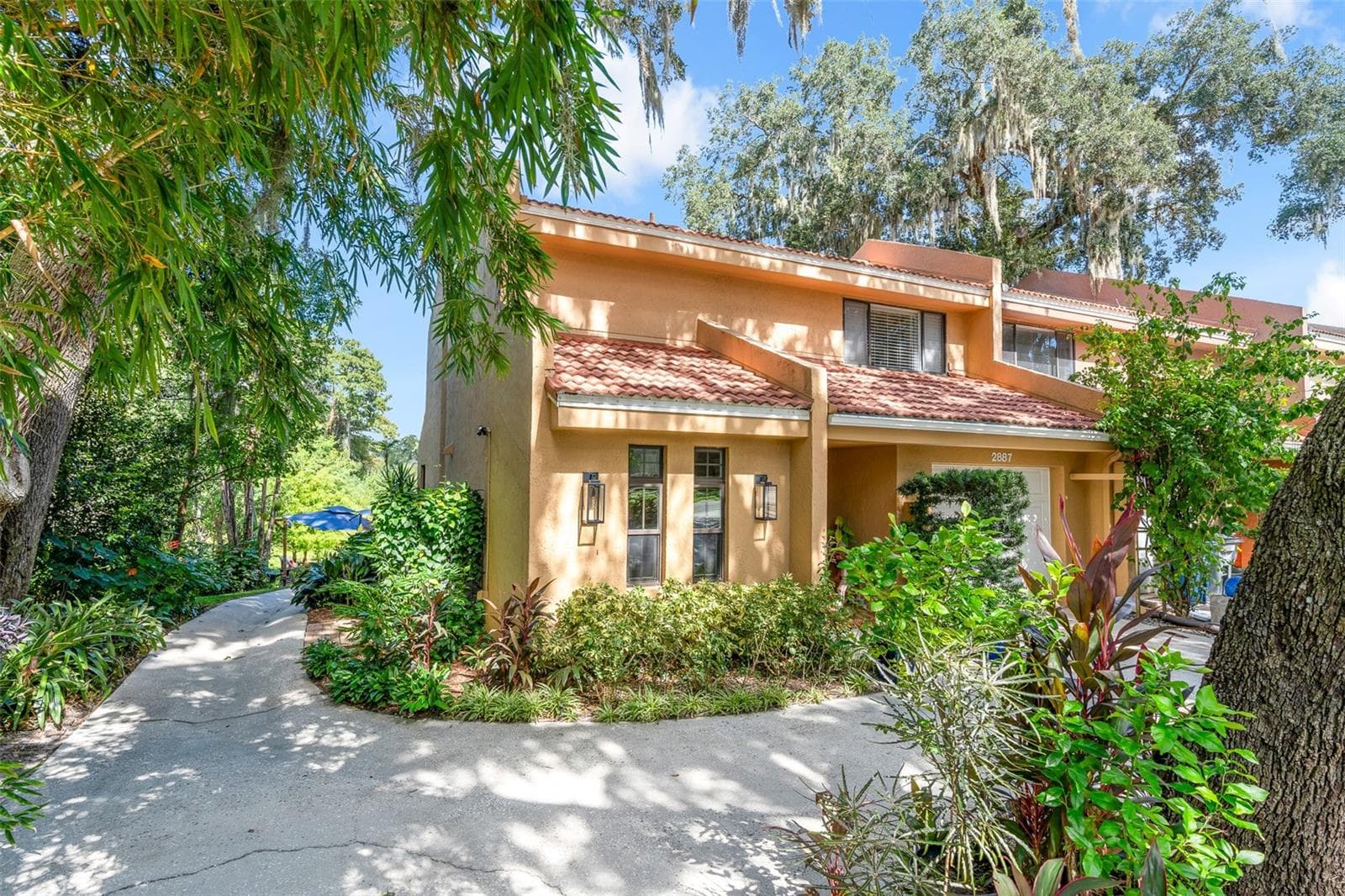 End Unit - 2887 TEMPLE TRL, WINTER PARK