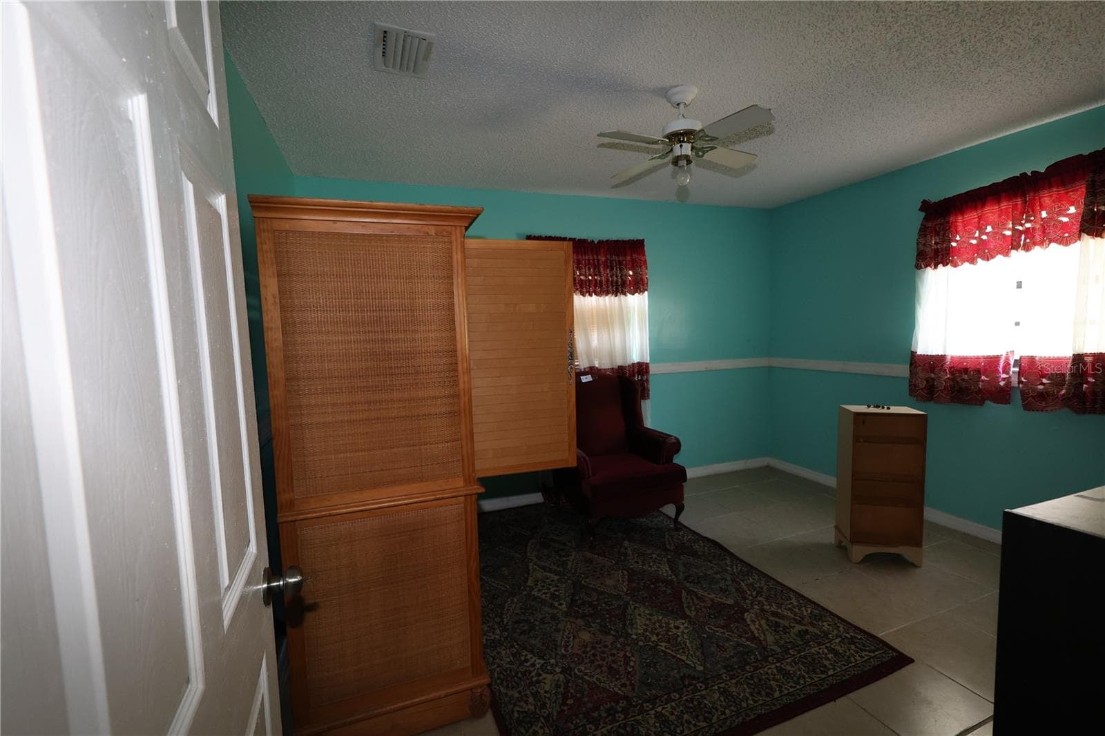 Single Family Residence at 103 FLORIDA AVE, DUNDEE, photo 6 of 50
