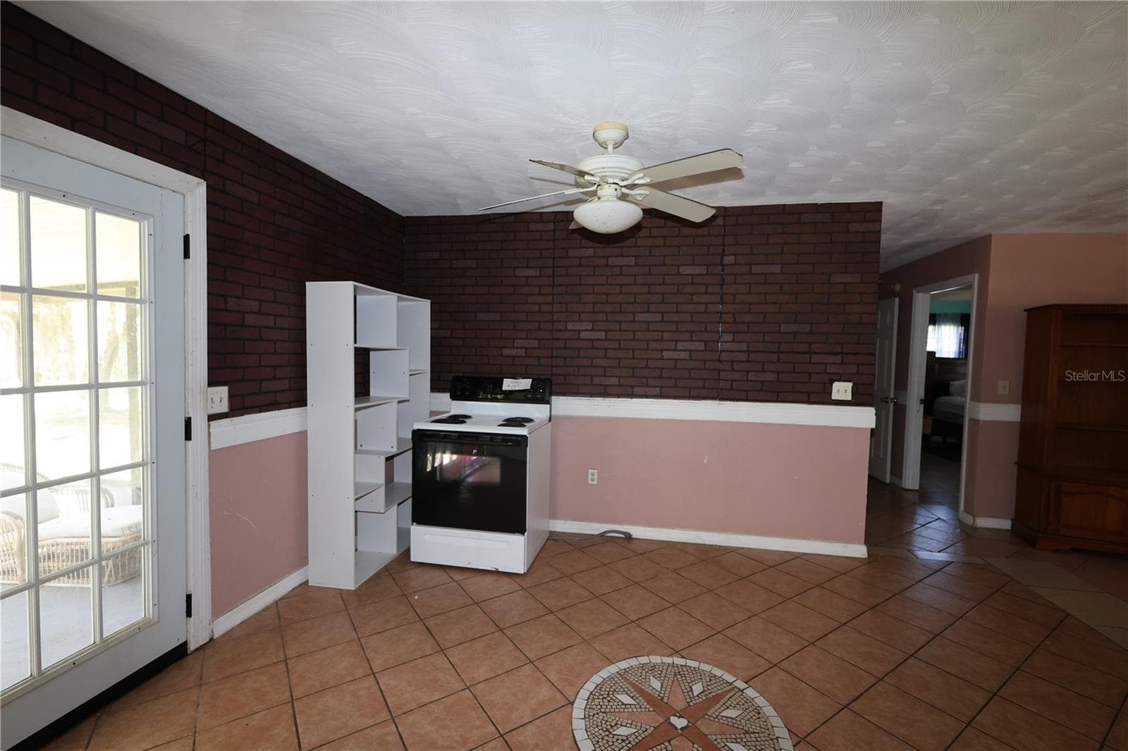 Single Family Residence at 103 FLORIDA AVE, DUNDEE, photo 14 of 50