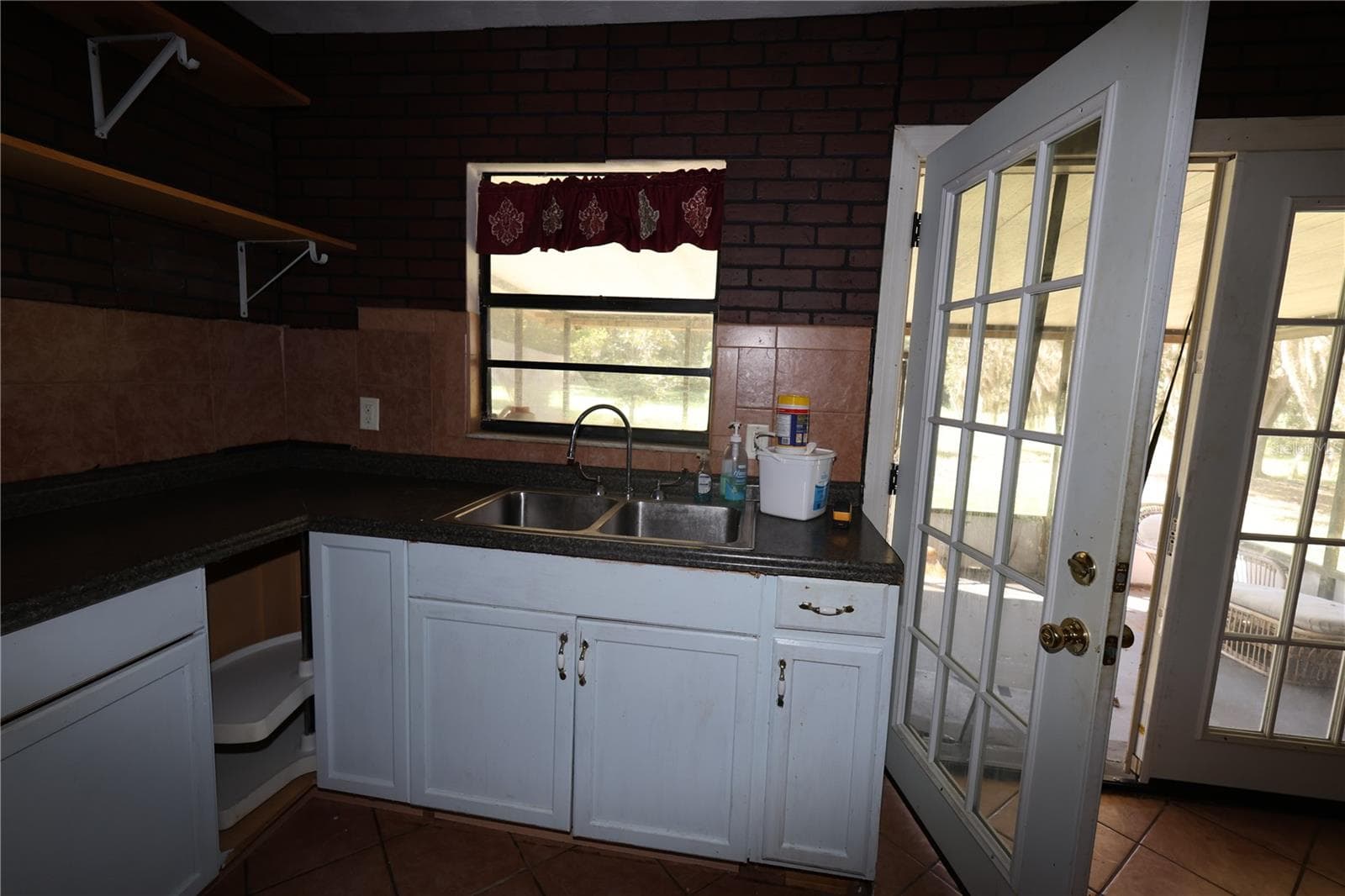Single Family Residence at 103 FLORIDA AVE, DUNDEE, photo 18 of 50