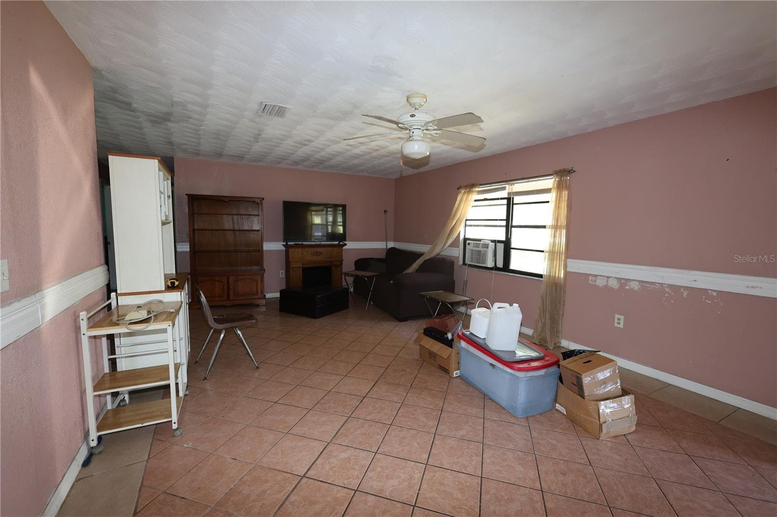 Single Family Residence at 103 FLORIDA AVE, DUNDEE, photo 25 of 50