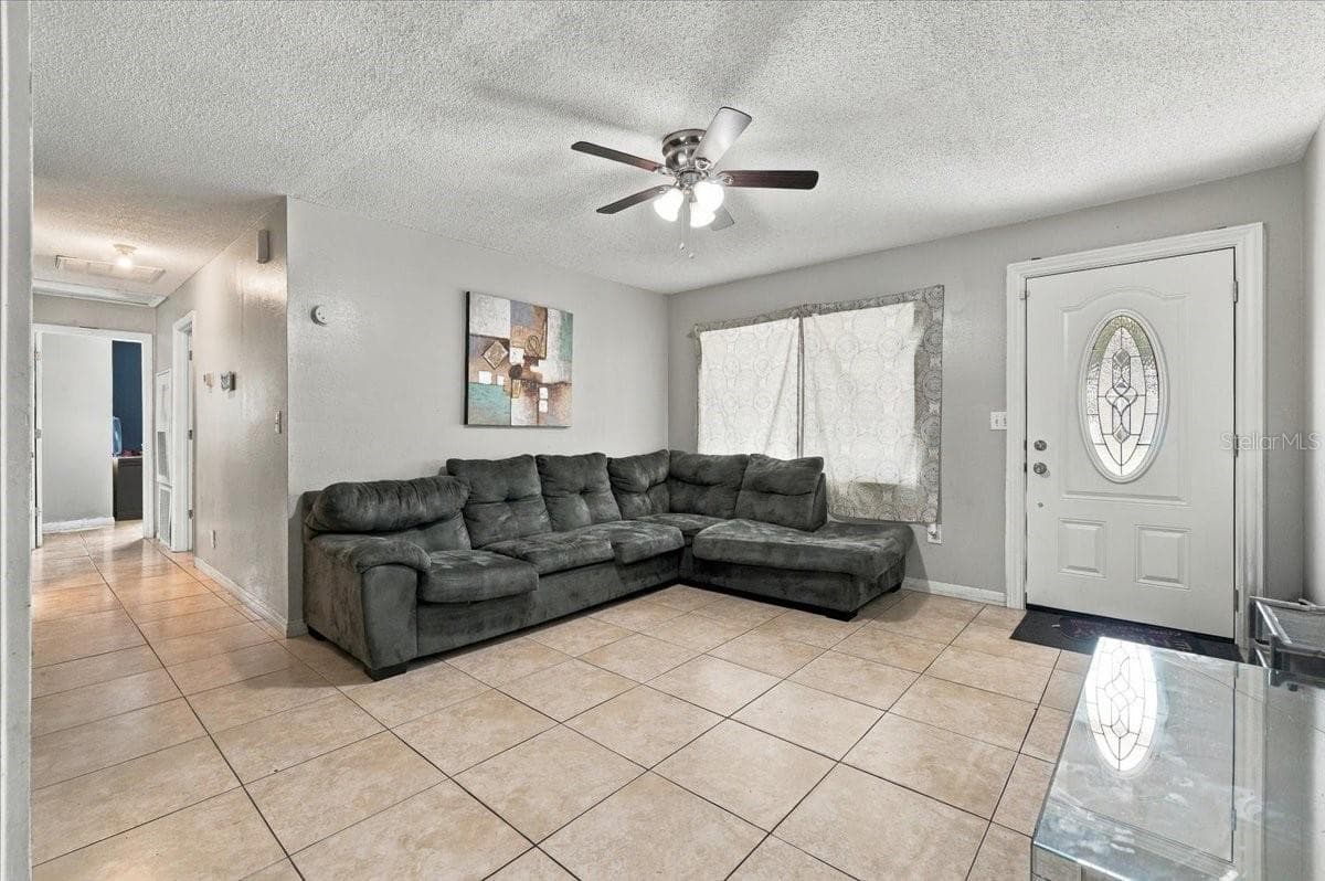 Single Family Residence at 1096 CAREFREE COVE DR, WINTER HAVEN, photo 10 of 21