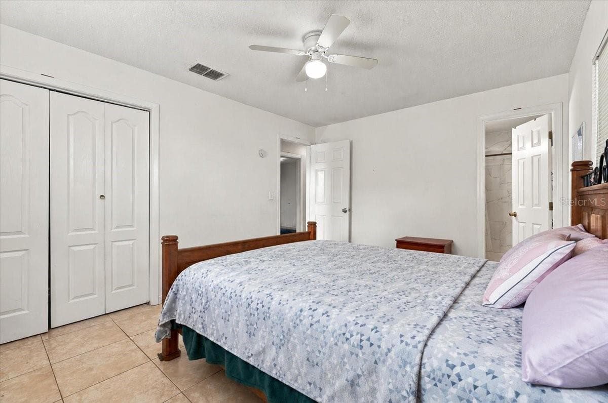 Single Family Residence at 1096 CAREFREE COVE DR, WINTER HAVEN, photo 16 of 21