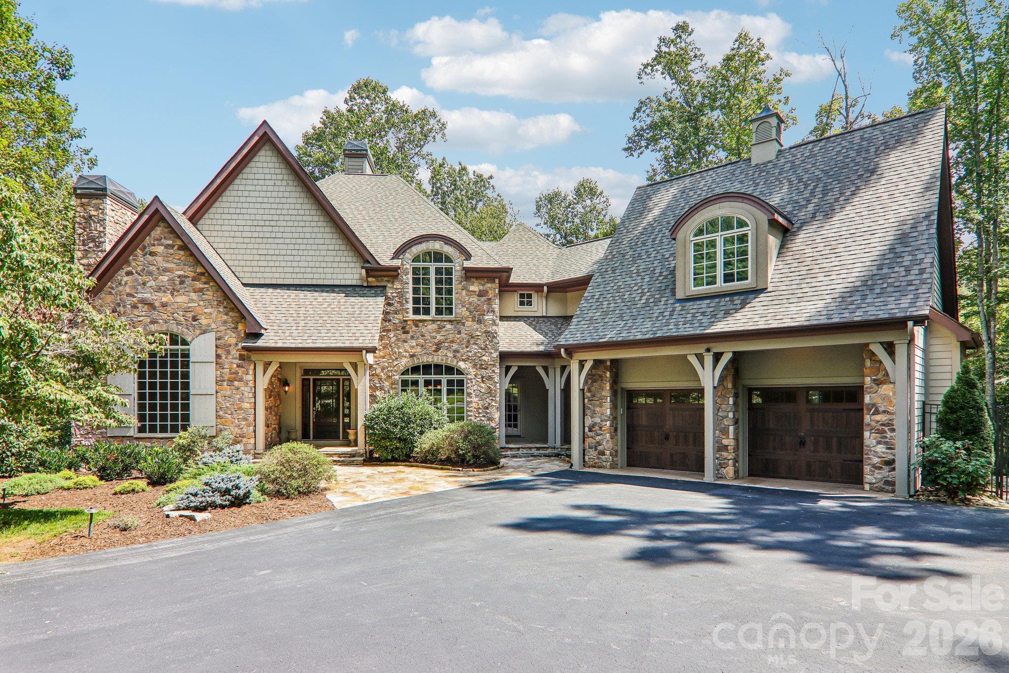 Meticulously maintained French Country home - 361 Mills River Way, Horse Shoe