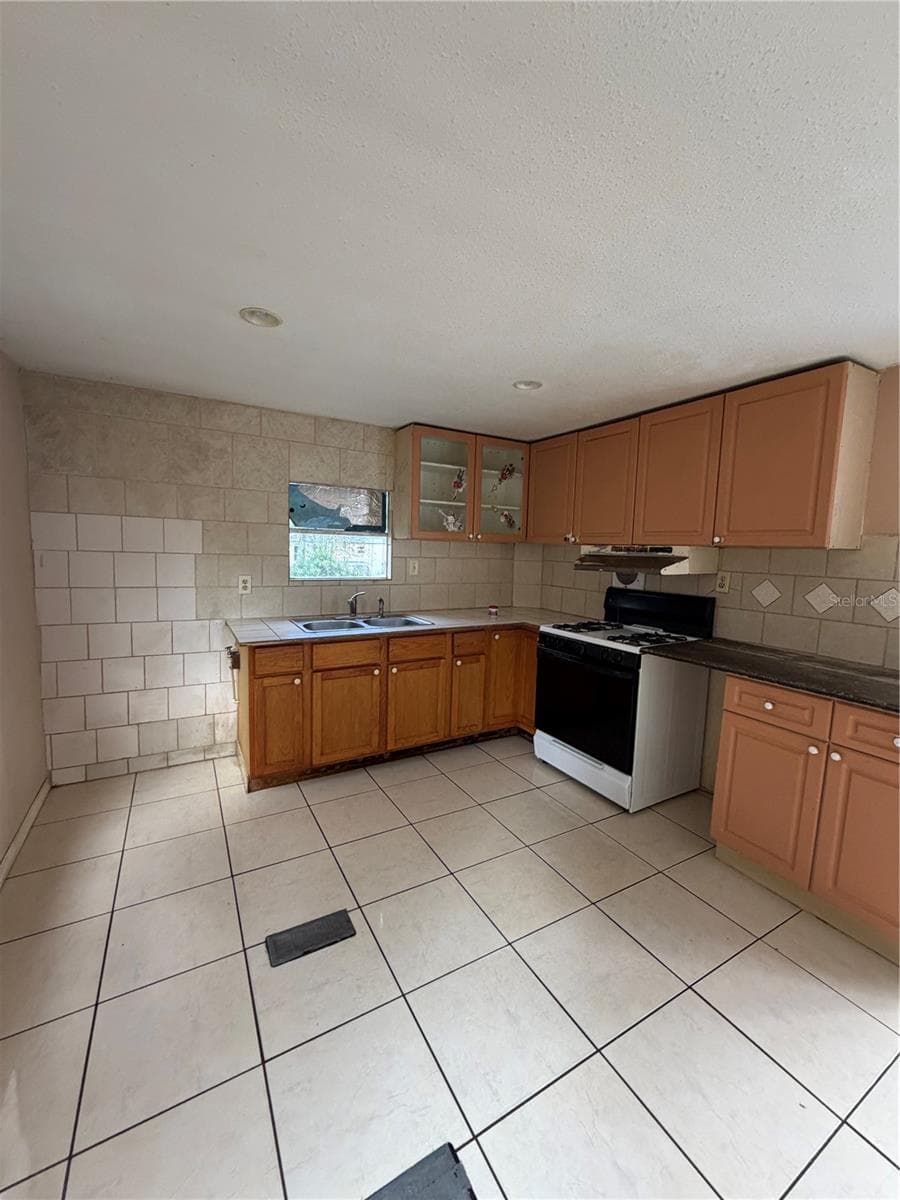 Mobile Home at 349 EARLENE RD, HAINES CITY, photo 17 of 19
