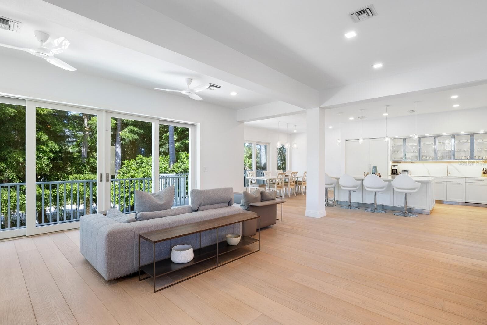 Great room - 2021 20TH ST W, BOCA GRANDE