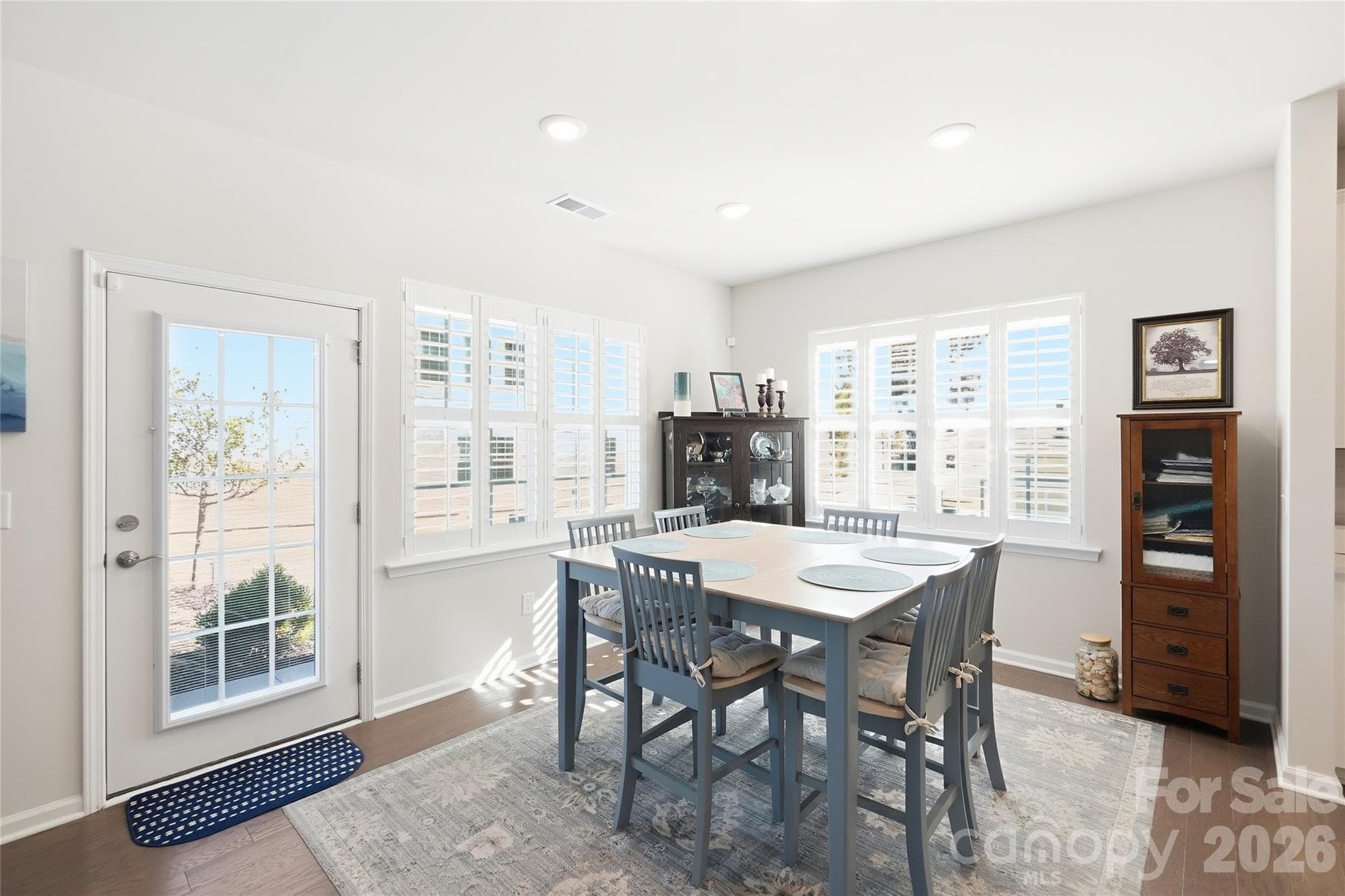 Breakfast area with entrance to back patio - 3162 Windhaven Lane, Tega Cay