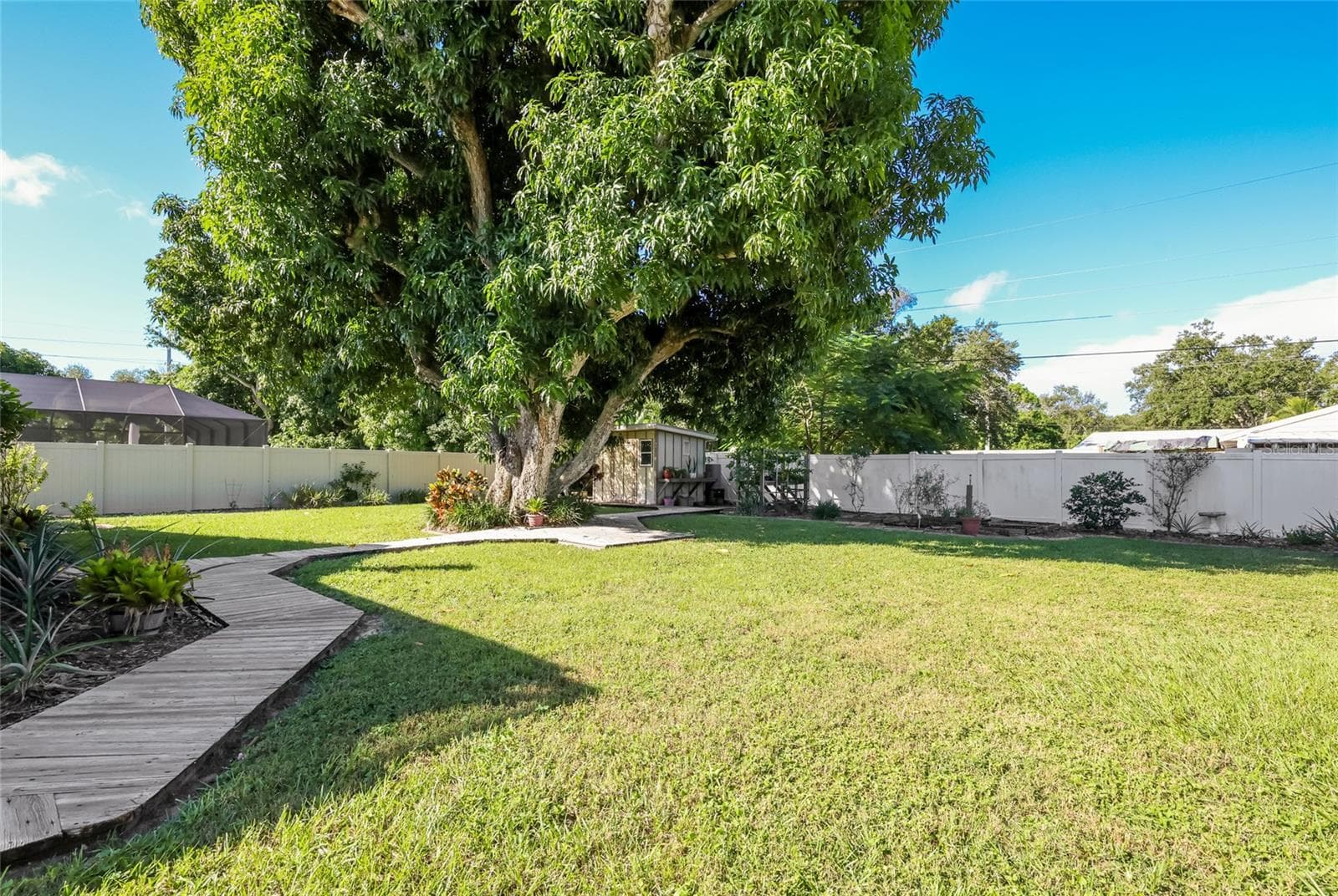 Private backyard oasis - 204 46TH ST NW, BRADENTON