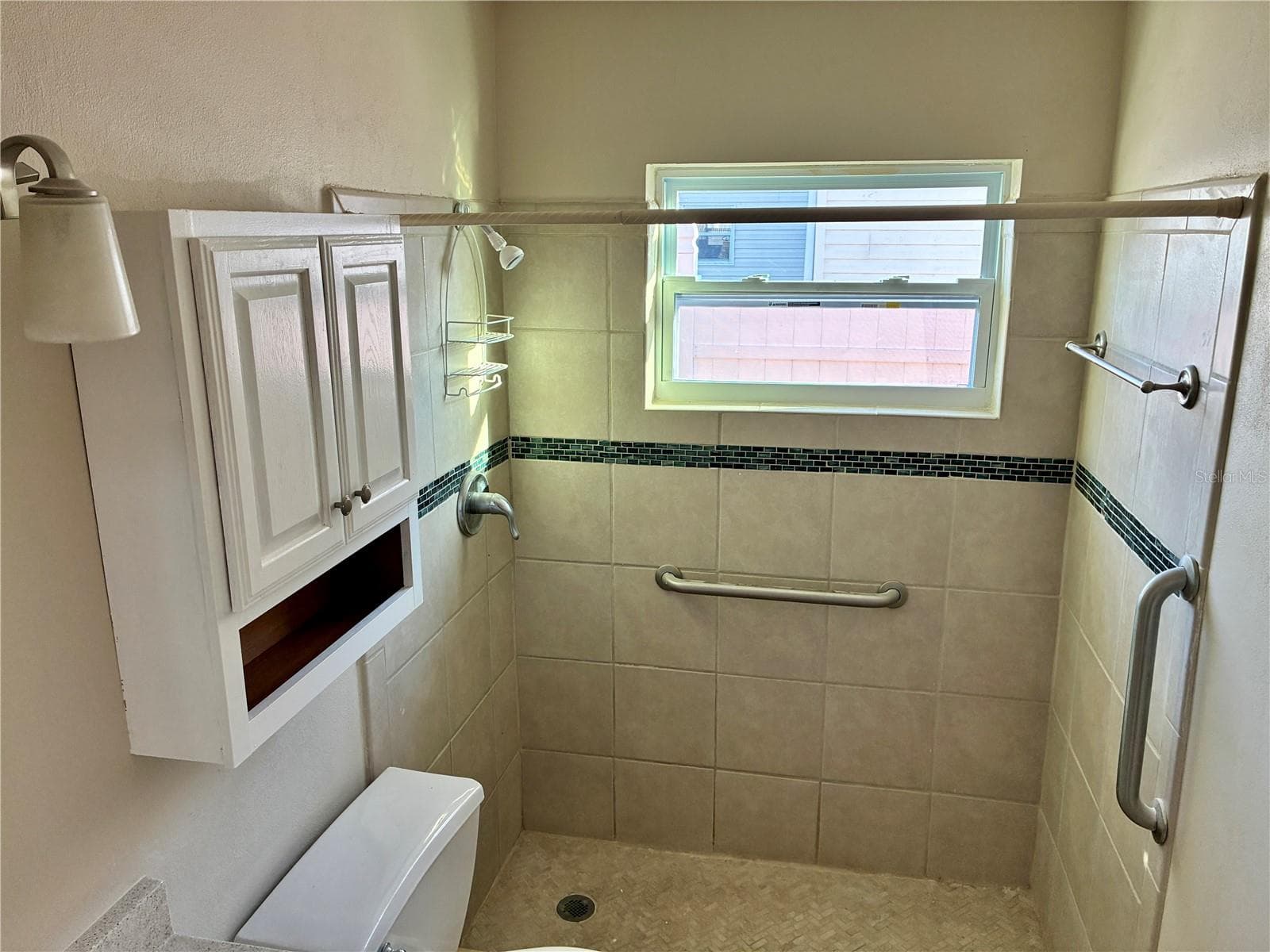 En-suite Master Bath - 889 SKY LOCH DR S, DUNEDIN