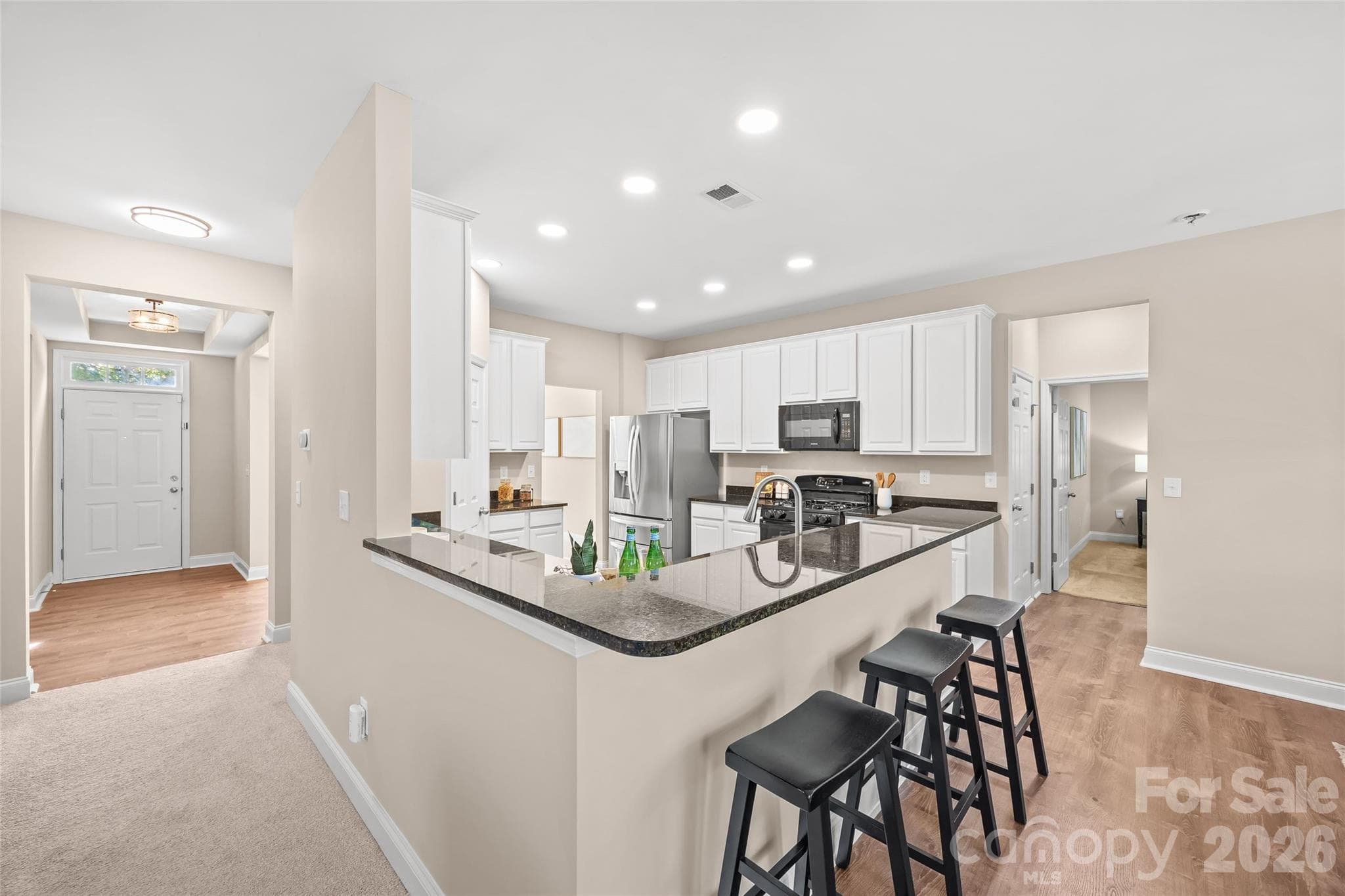 Single Family Residence at 7917 Sardis Creek Lane, Charlotte, photo 12 of 46