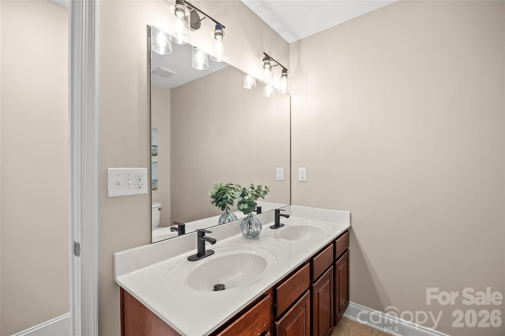 Single Family Residence at 7917 Sardis Creek Lane, Charlotte, photo 35 of 46