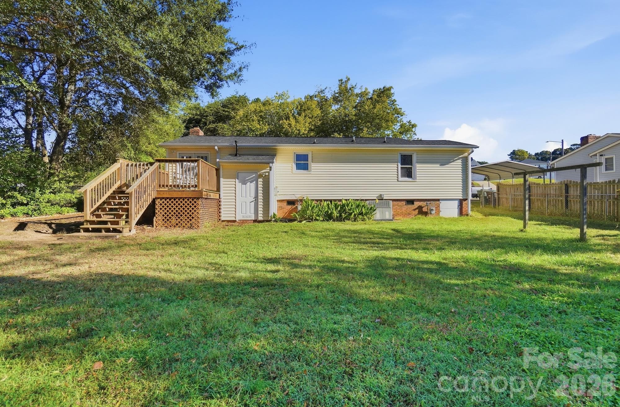 Single Family Residence at 1509 Yellowstone Court, Gastonia, photo 39 of 49