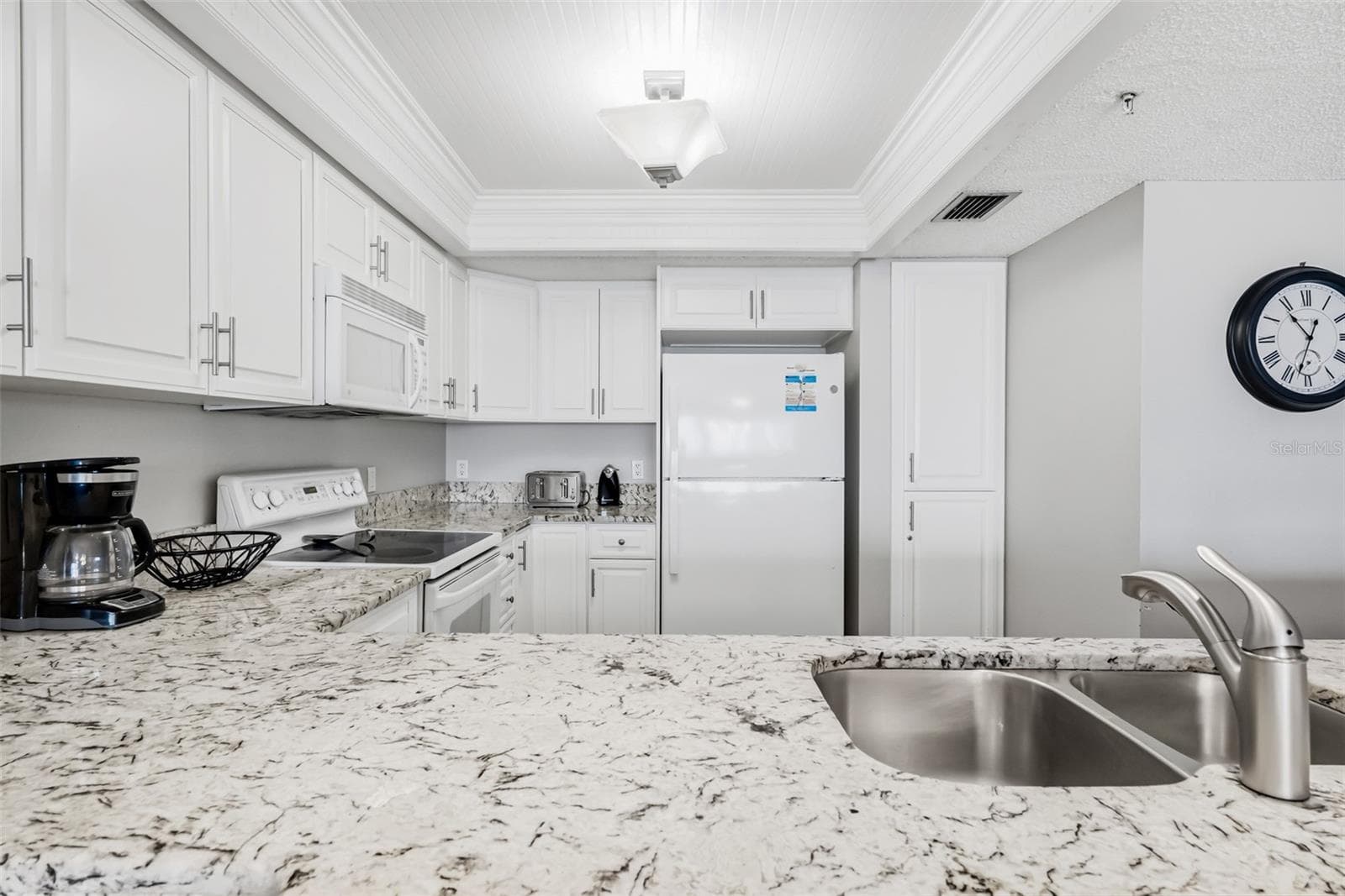Condominium at 18500 GULF BLVD #404, INDIAN SHORES, photo 14 of 44