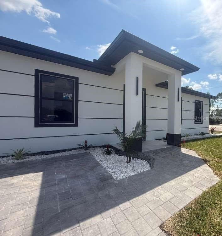 Single Family Residence at 717 DEVON ST, LEHIGH ACRES, photo 2 of 20