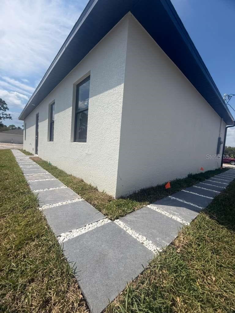 Single Family Residence at 717 DEVON ST, LEHIGH ACRES, photo 13 of 20