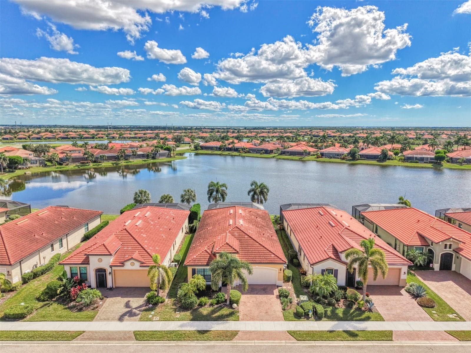 Aerial - 23810 WAVERLY CIR, VENICE