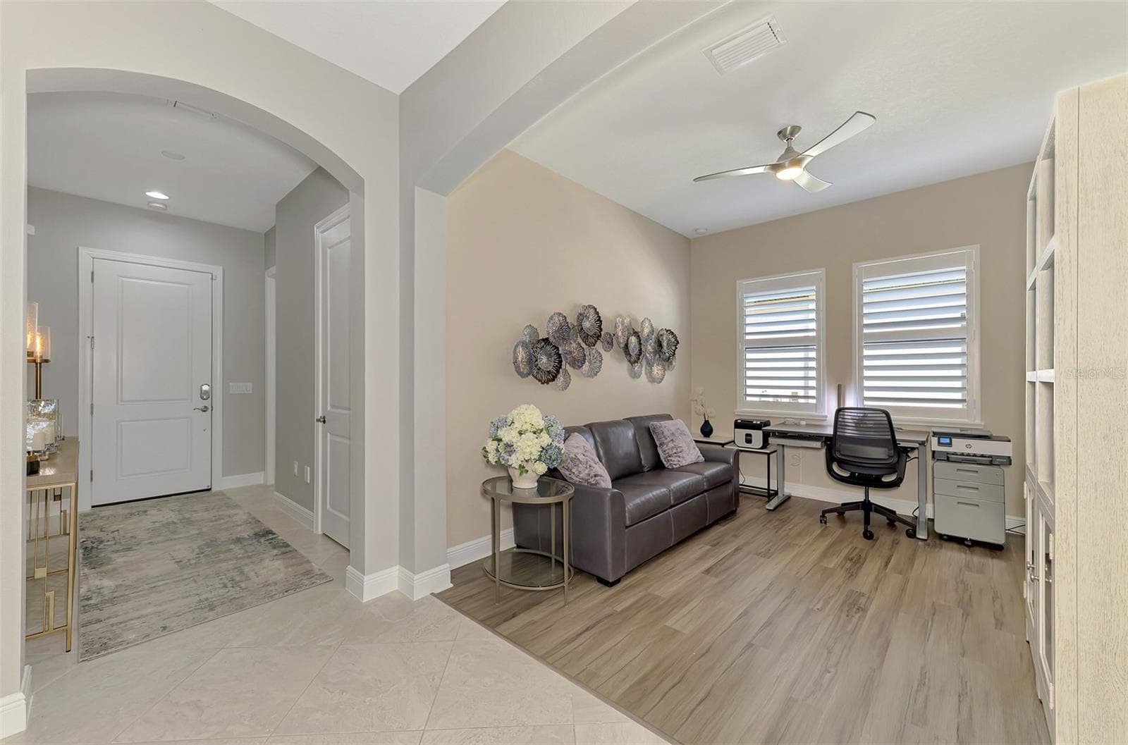 Office - 23810 WAVERLY CIR, VENICE